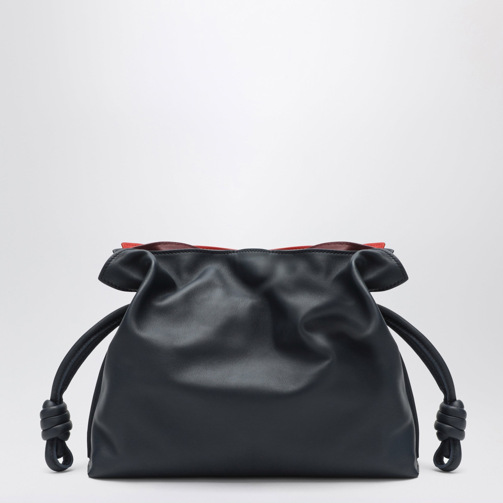 Mittelgroße Flamenco Pochette im Layer-Look aus dunkelblauem Leder