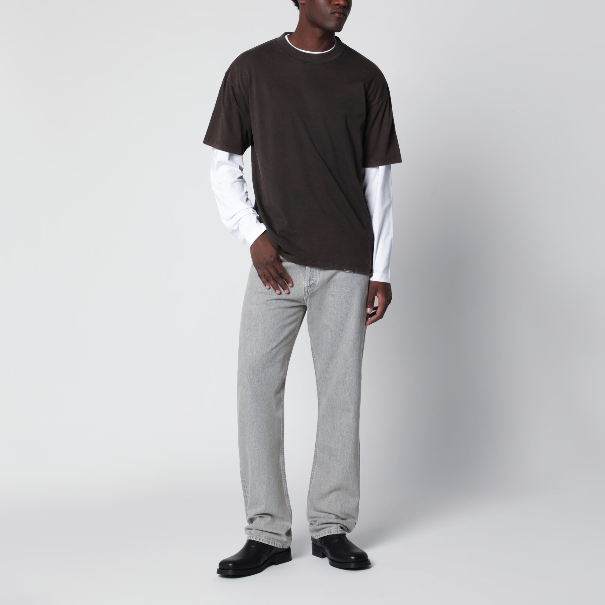 90's Jeans aus grauem Denim mit Washed-Effekt