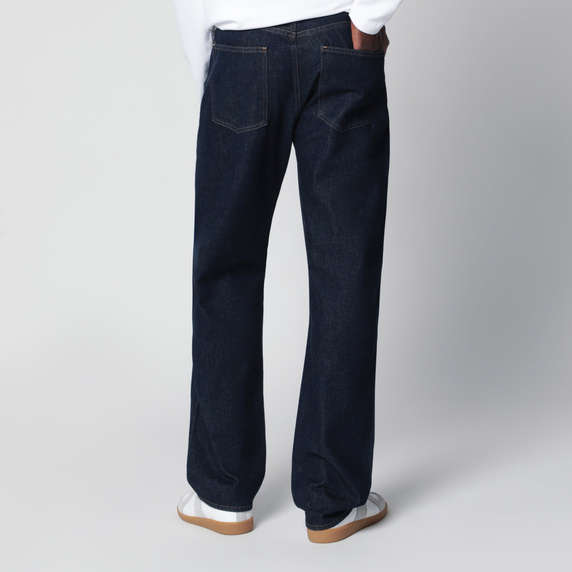 90's jeans in dark indigo denim