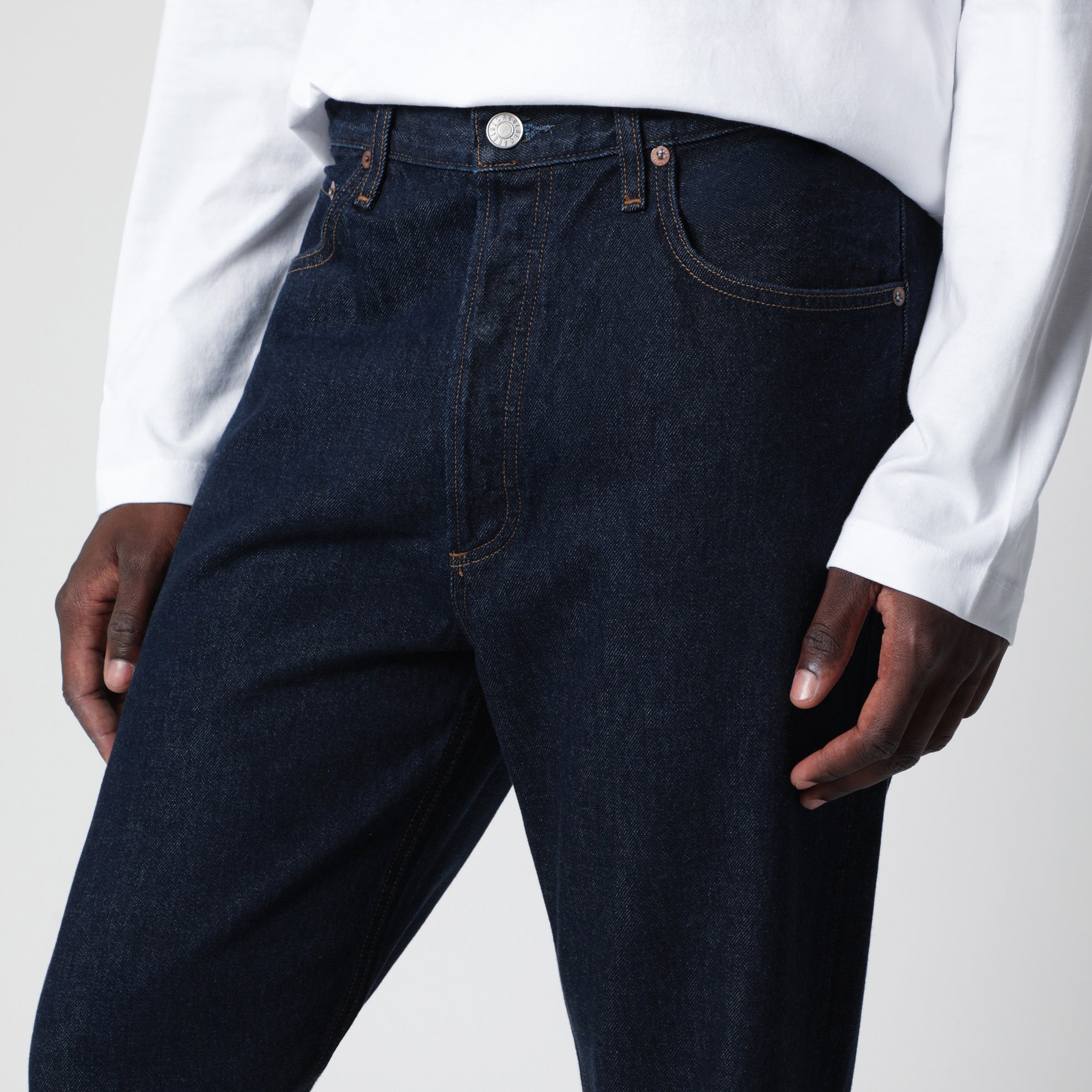 90's jeans in dark indigo denim