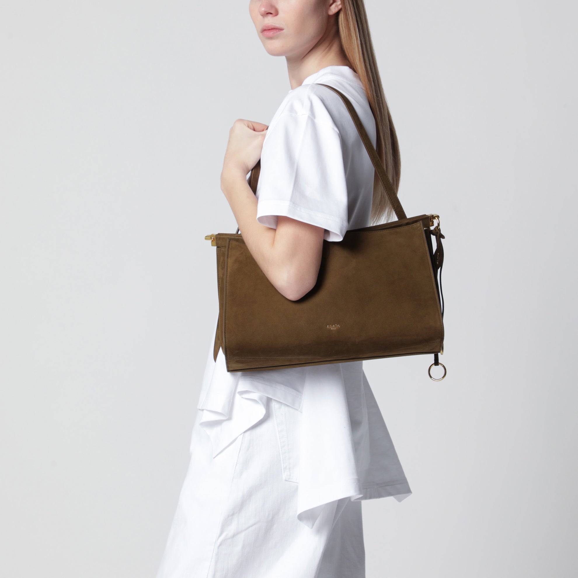 Schultertasche Le Click Pocket 35 aus Nubukleder grün