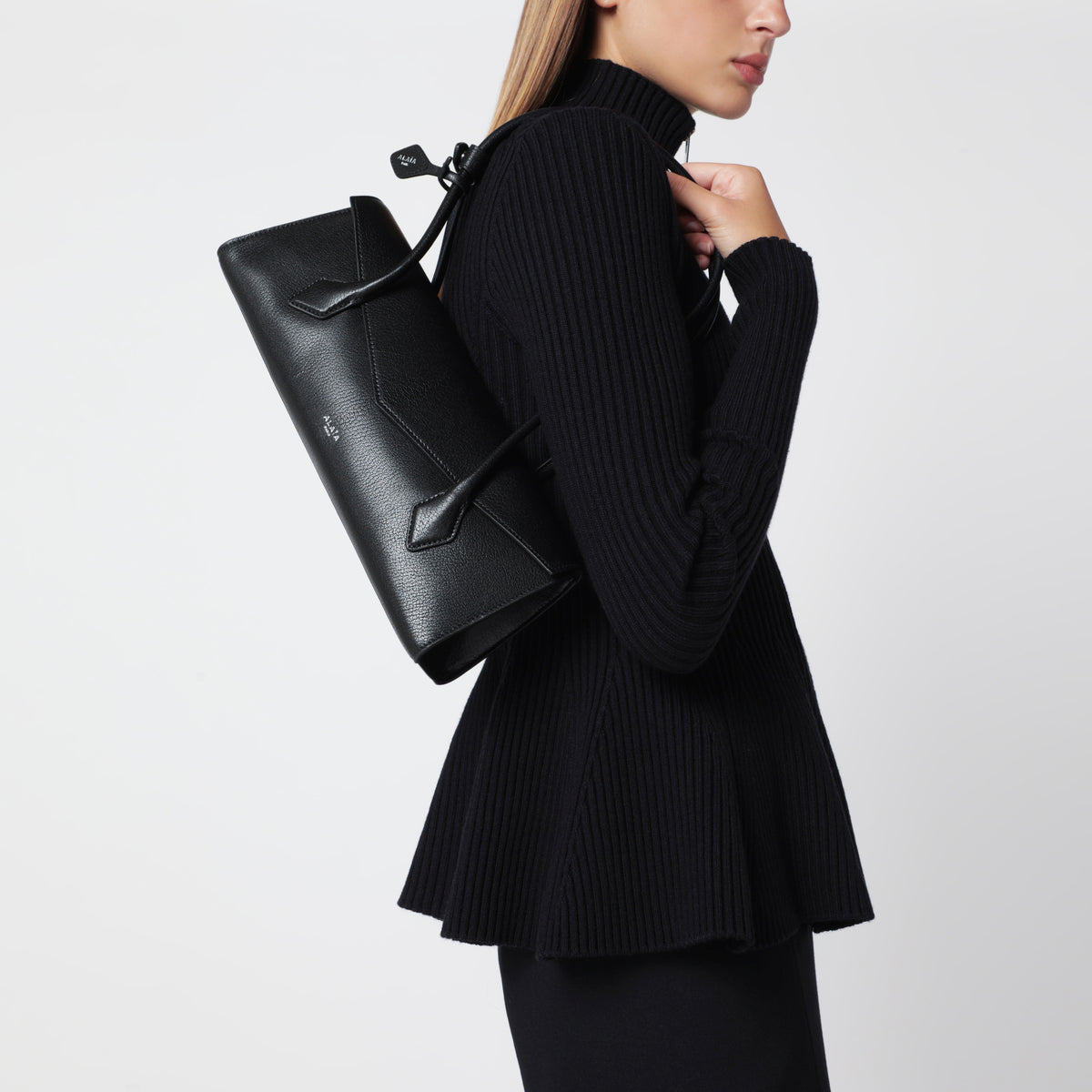 Le Teckel black goatskin bag