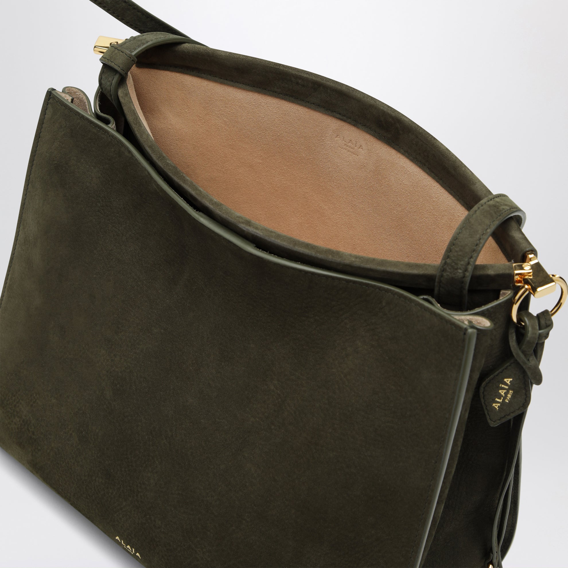 Die Click mittelgroße quadratische khaki Nubuk-Tasche