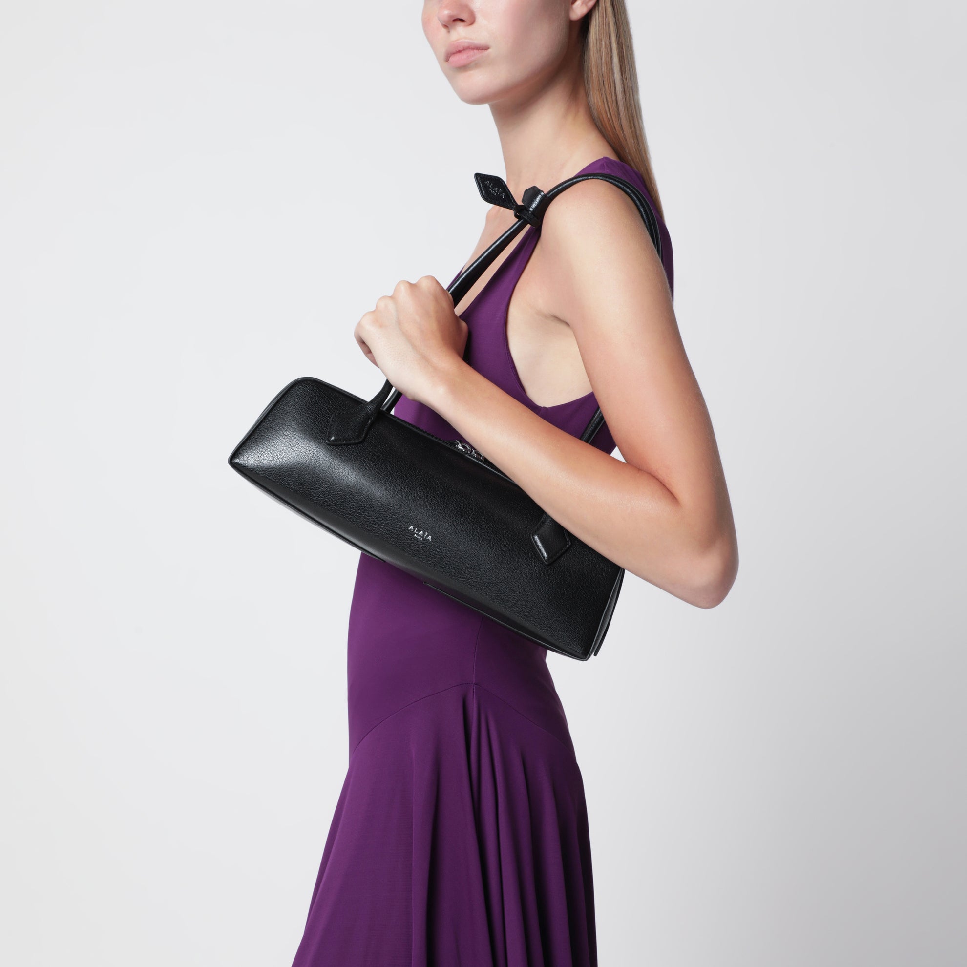 Teckel black leather bag