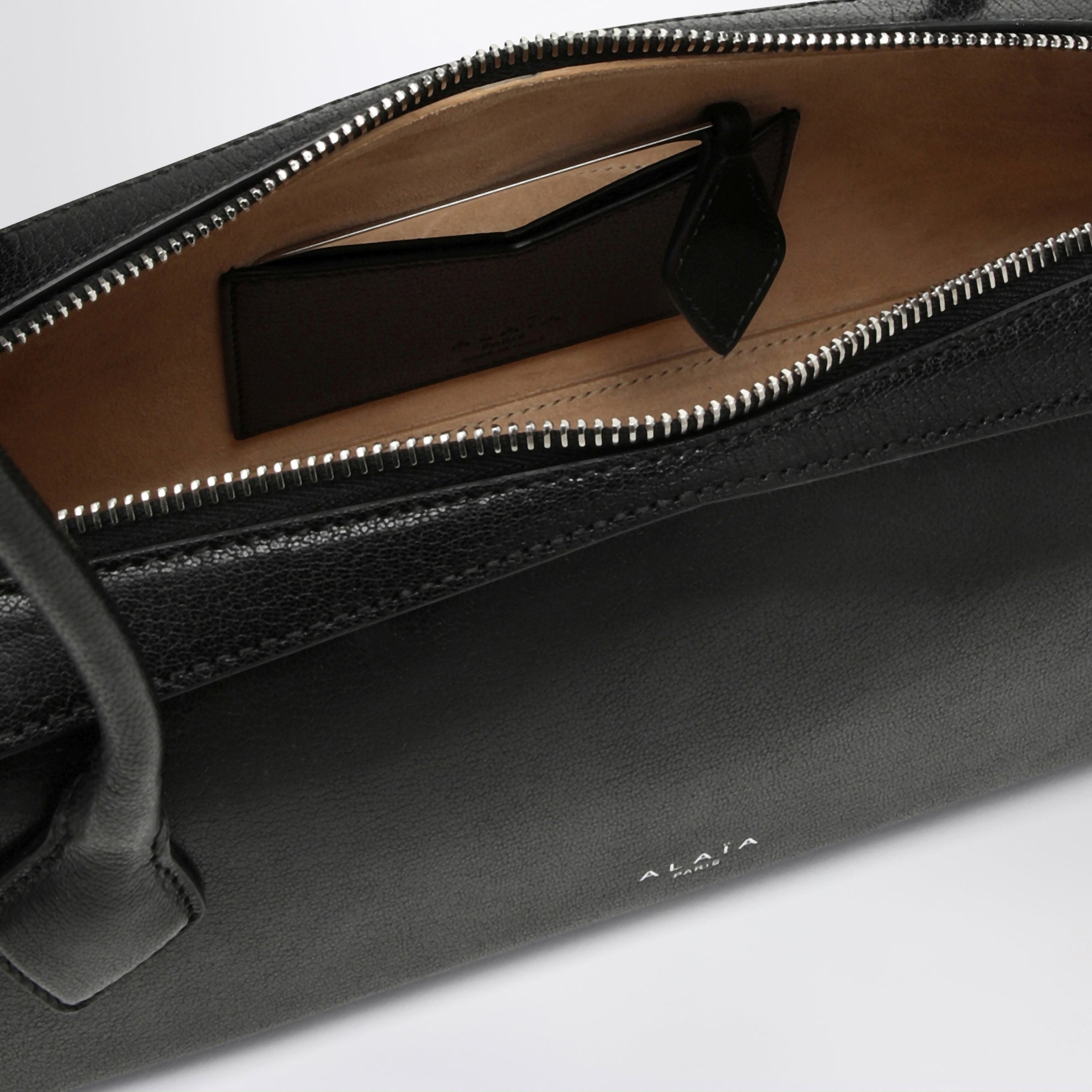 Teckel black leather bag