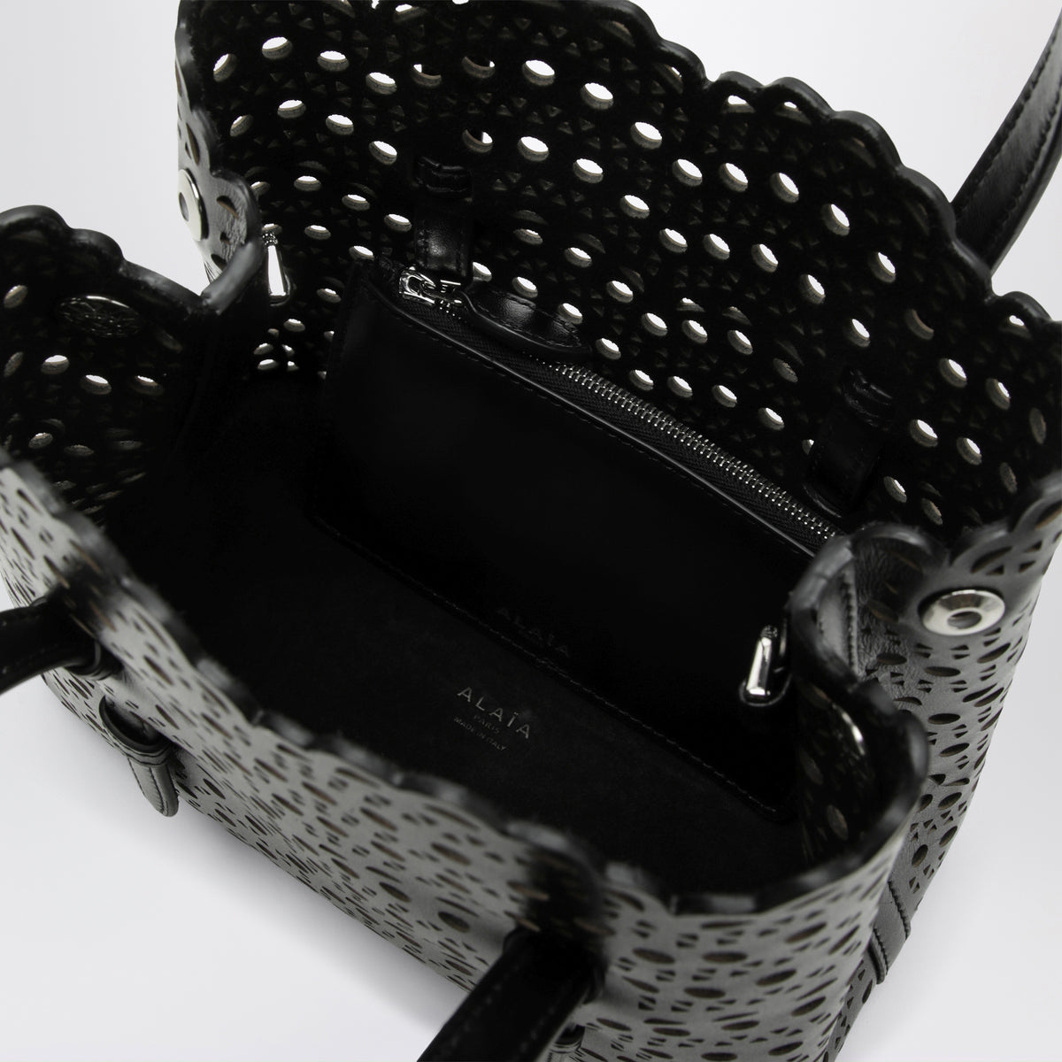Borsa Mina 20 nera in pelle di vitello