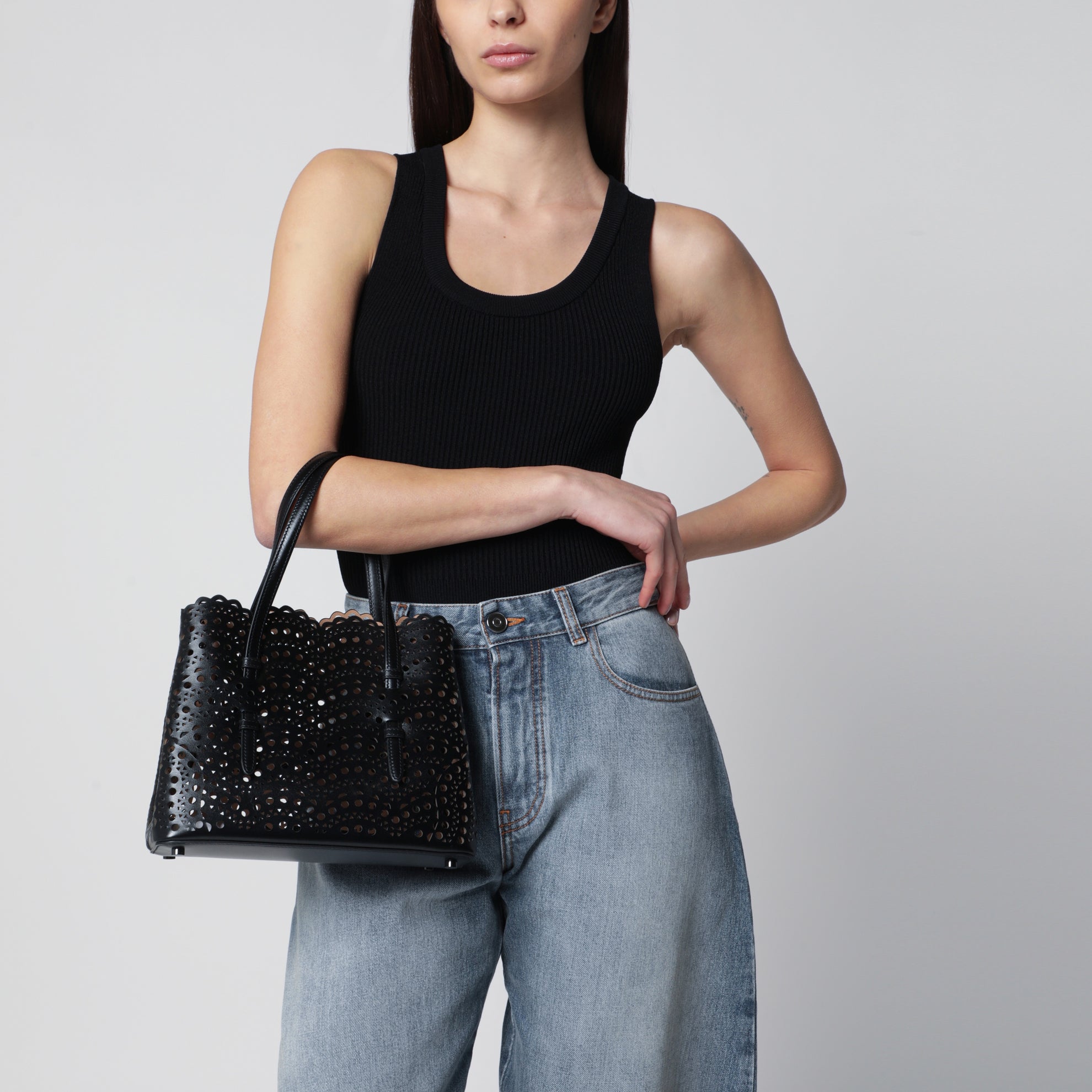 Mina 25 black wavy Vienne calfskin leather bag