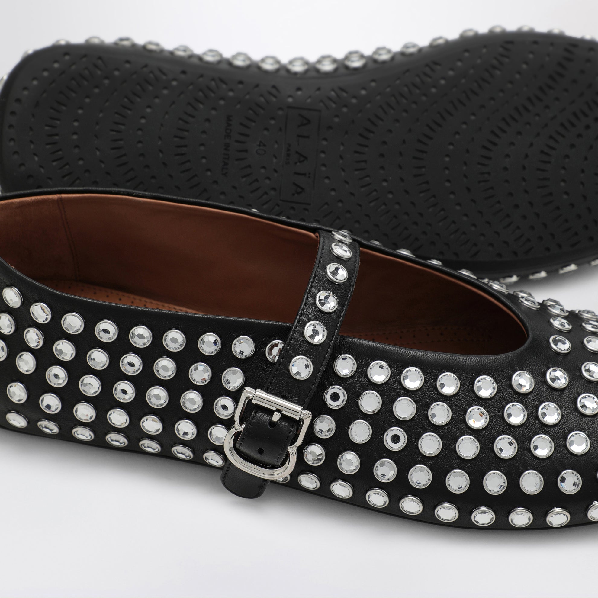 Black leather ballerina with crystals