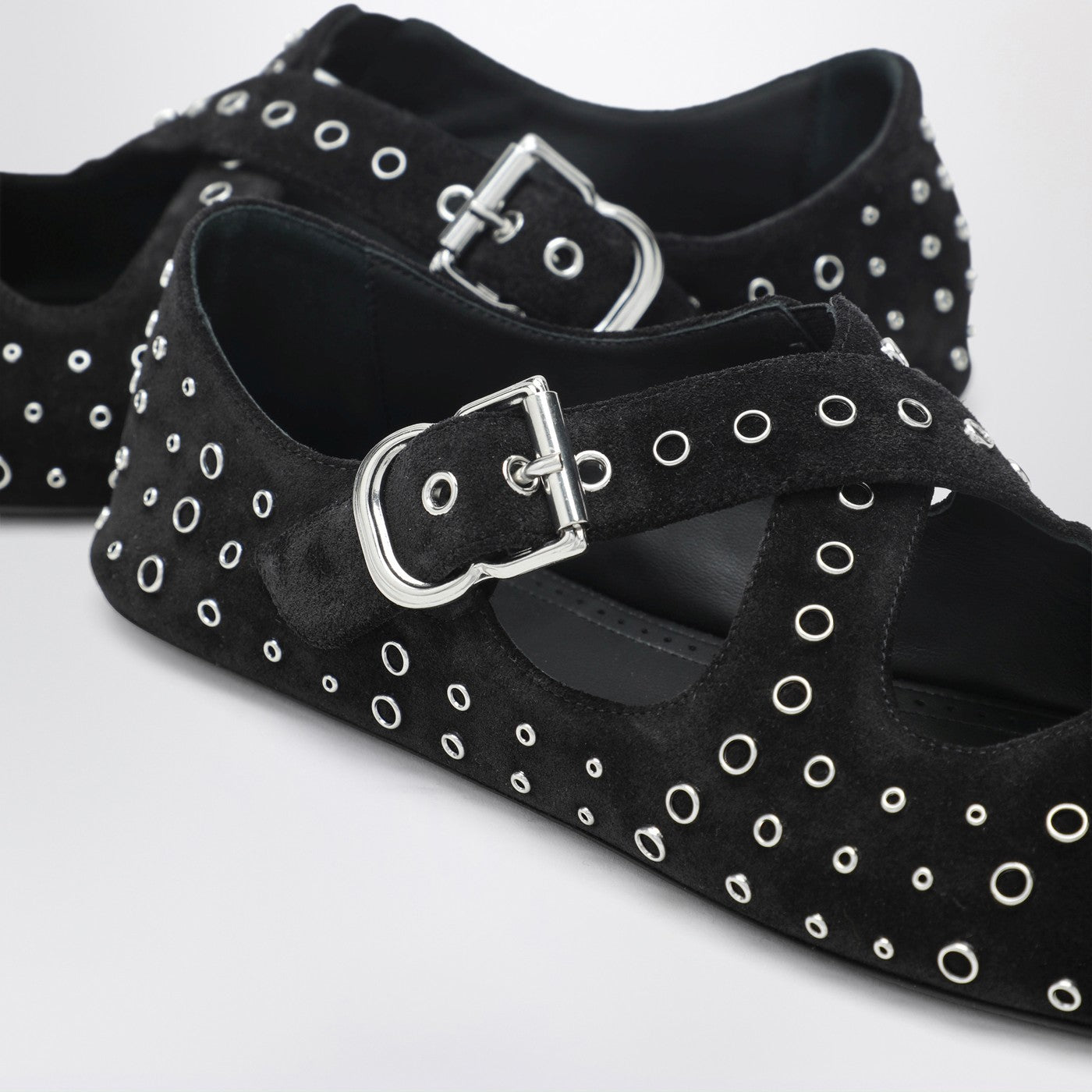 Flat ballerinas in suede with crossed straps and eyelets