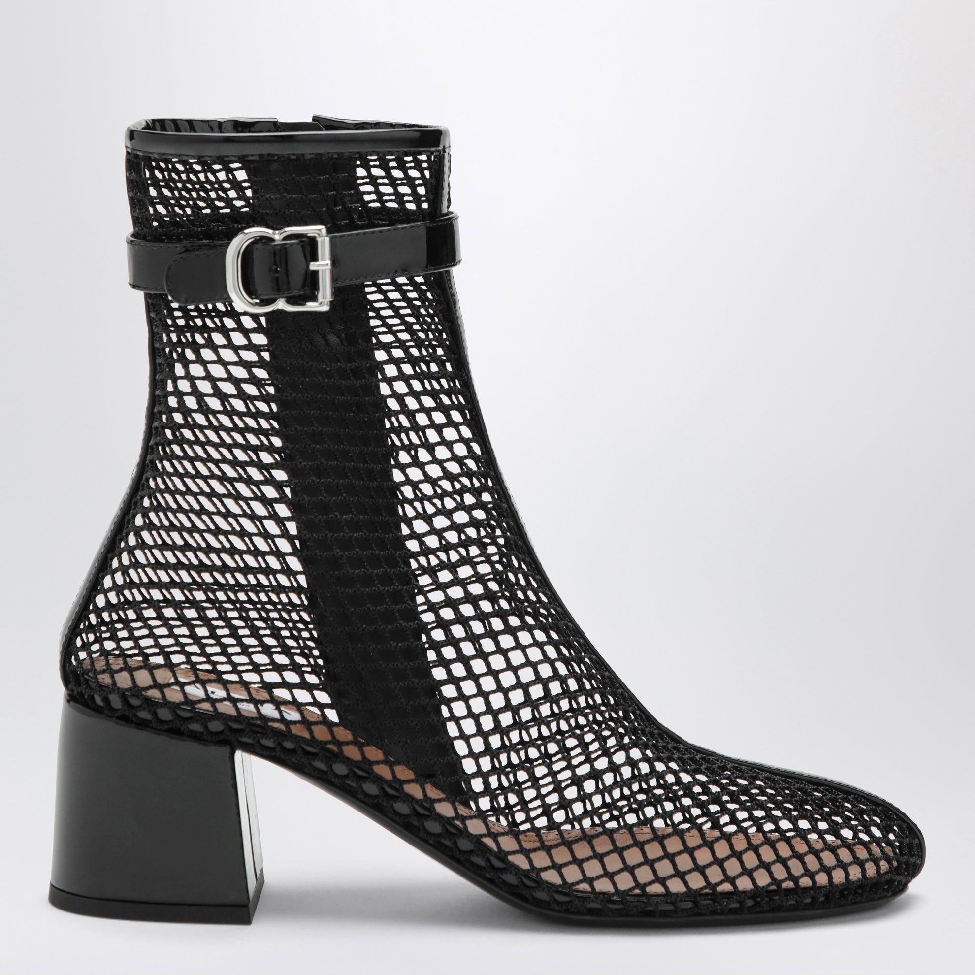 55 Stiefel aus Mesh in Schwarz