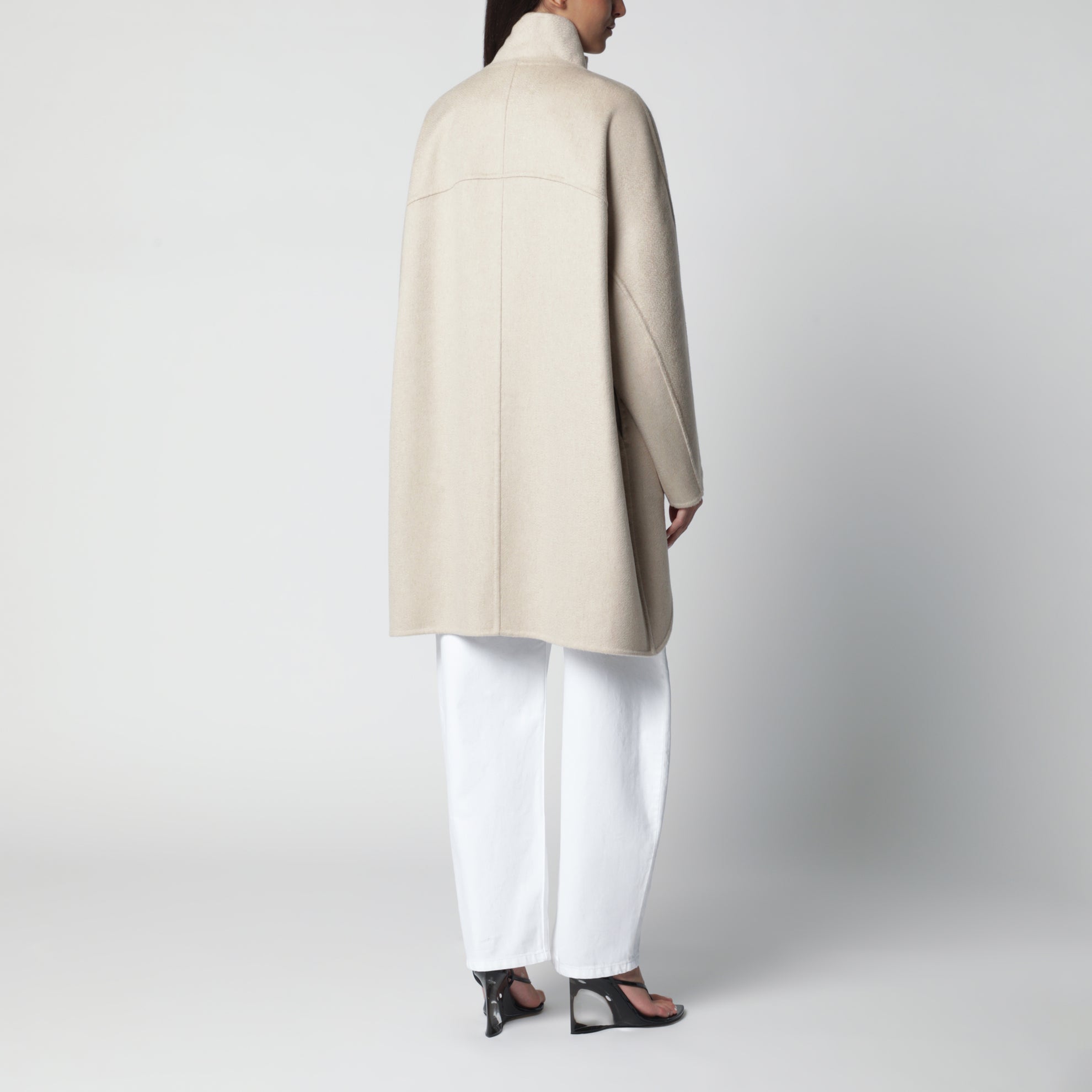 Cappotto asimmetrico in cashmere beige