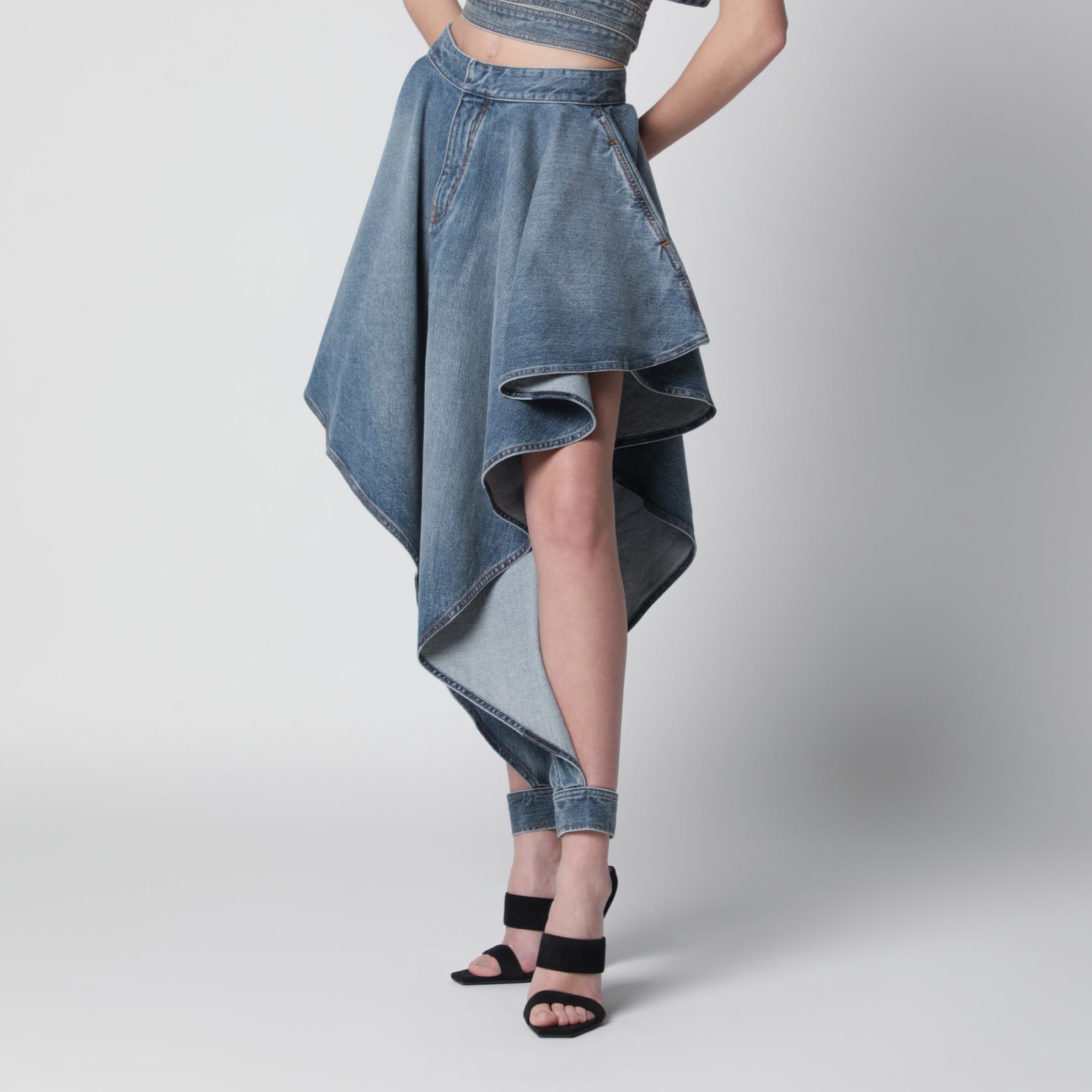 Jean à panneaux en denim délavé bleu