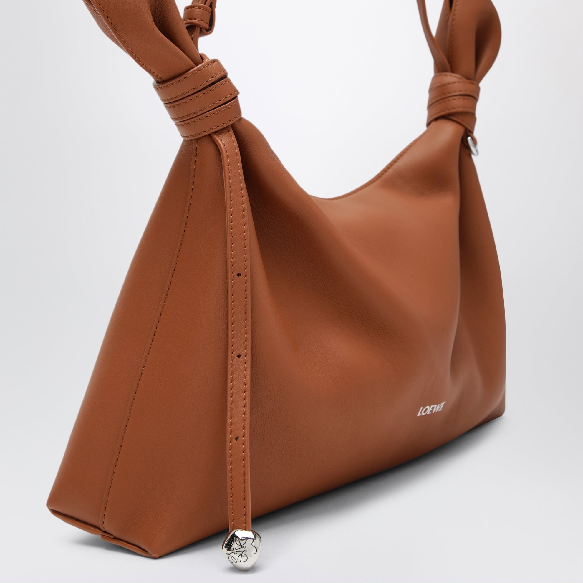 Sac Scarf format moyen en cuir marron clair