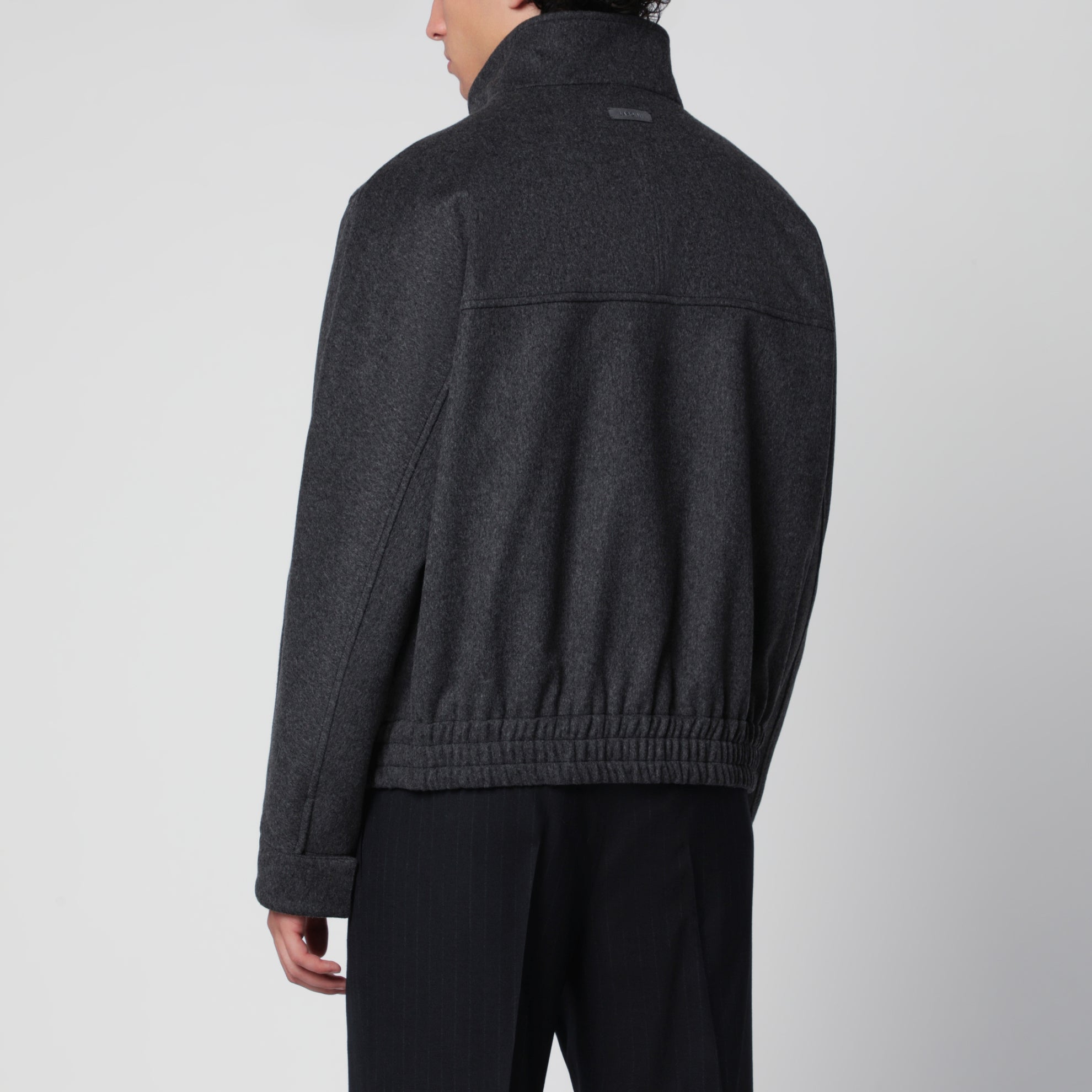 Grey zip-up jacket in wool