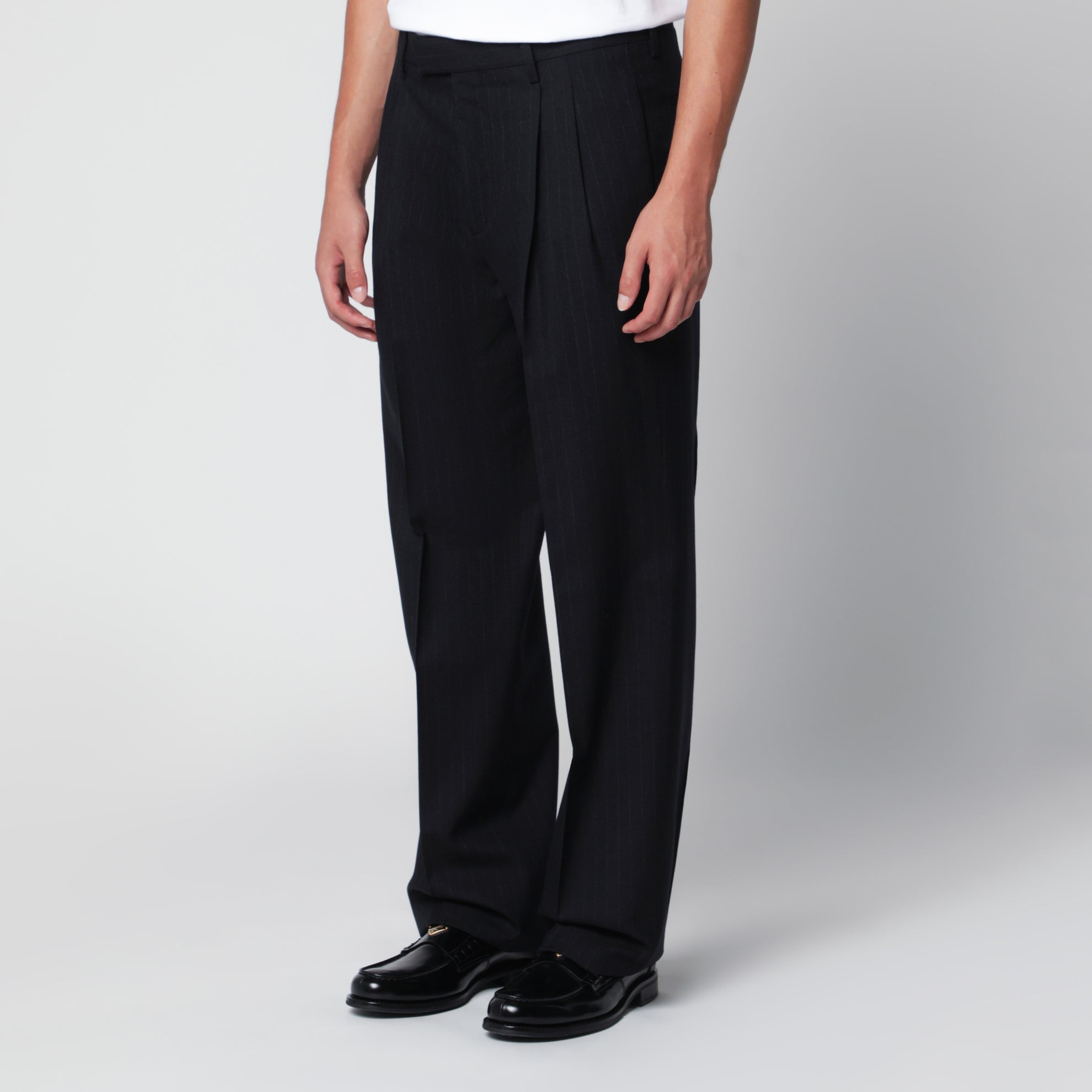 Blue pleated trousers with pinstripe pattern