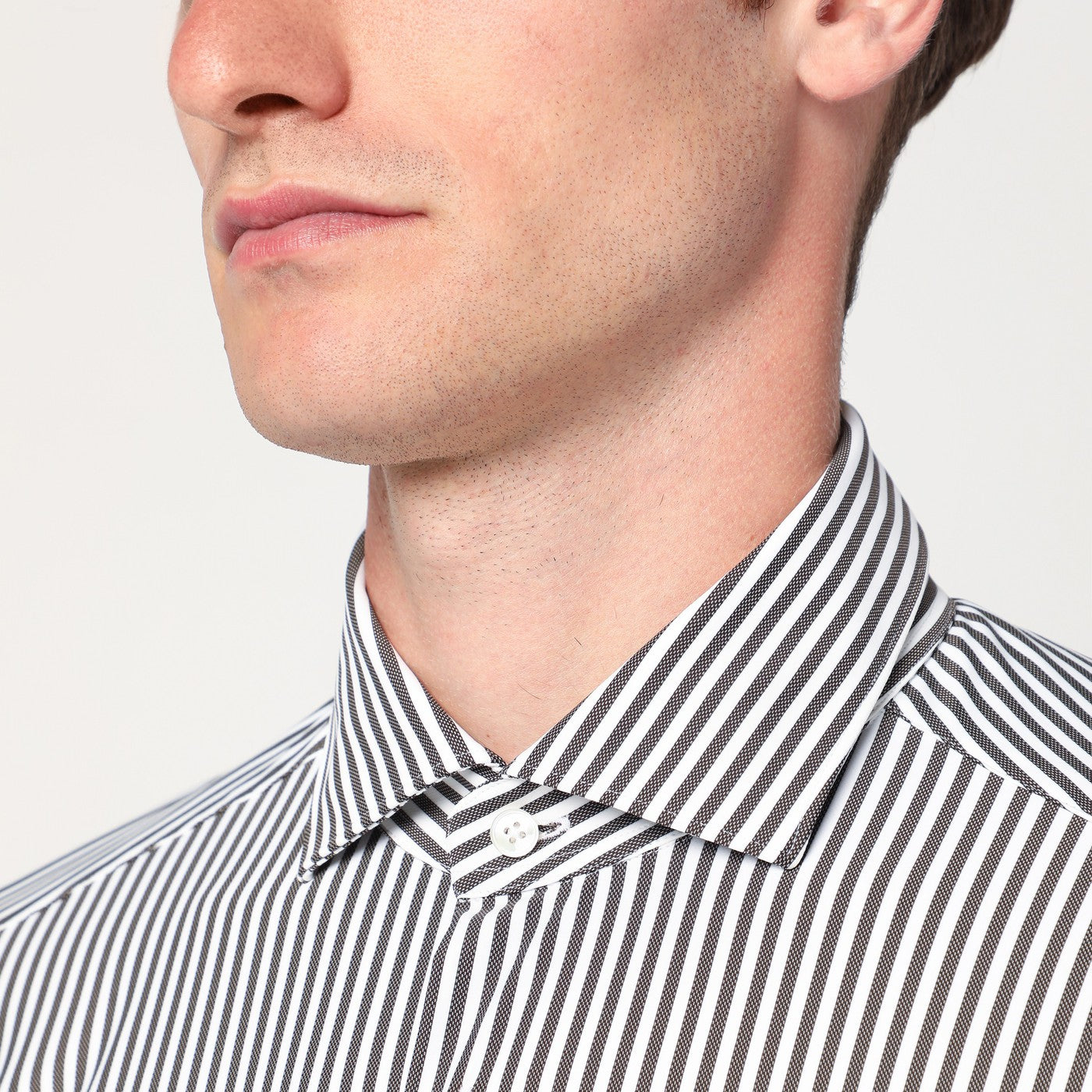 Weißes gestreiftes Active-Hemd Tailor Fit