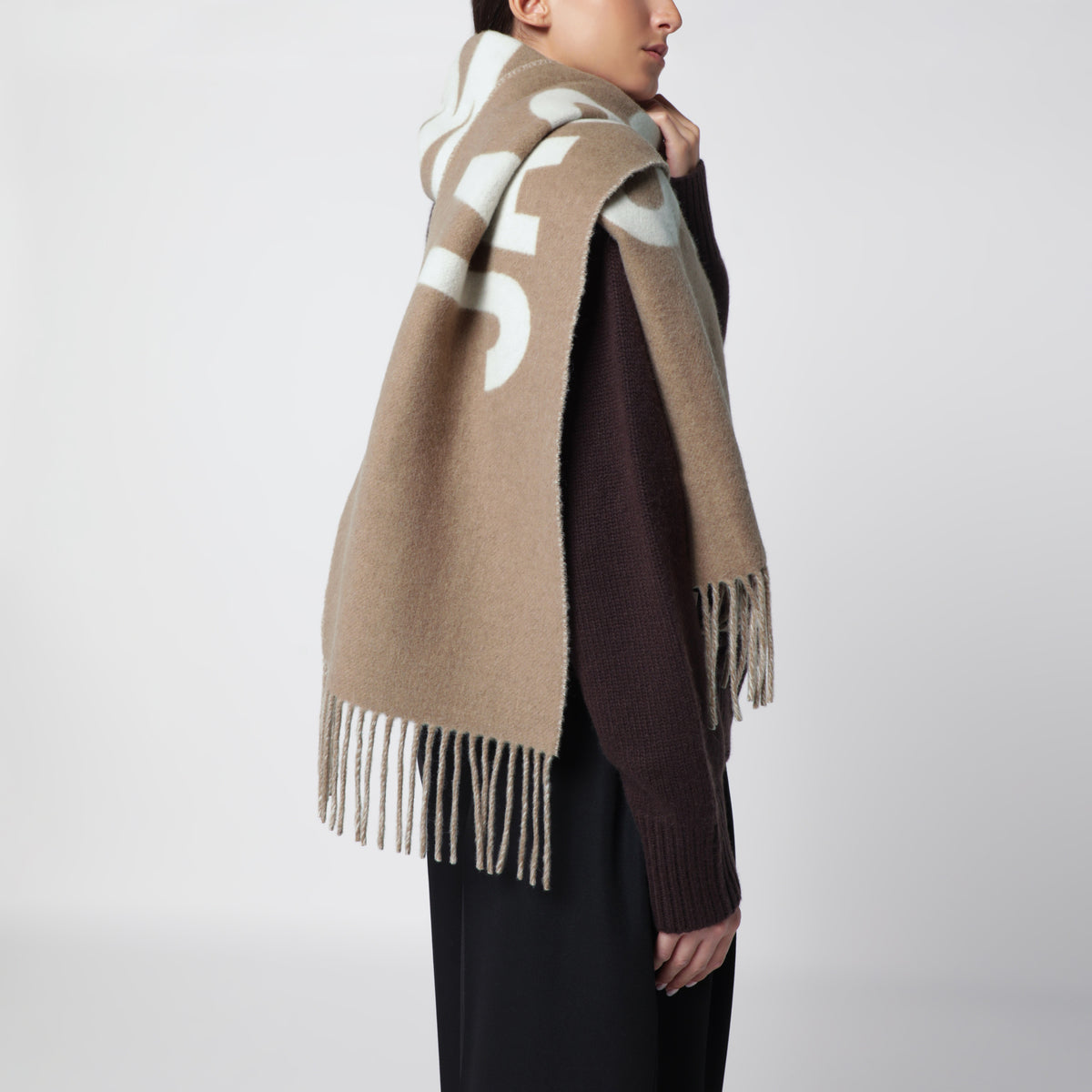 Sciarpa taupe in lana con logo