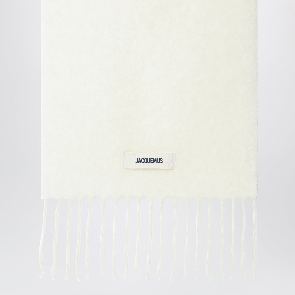 Carro-Schal aus elfenbeinweißem Mohair und Alpaka.