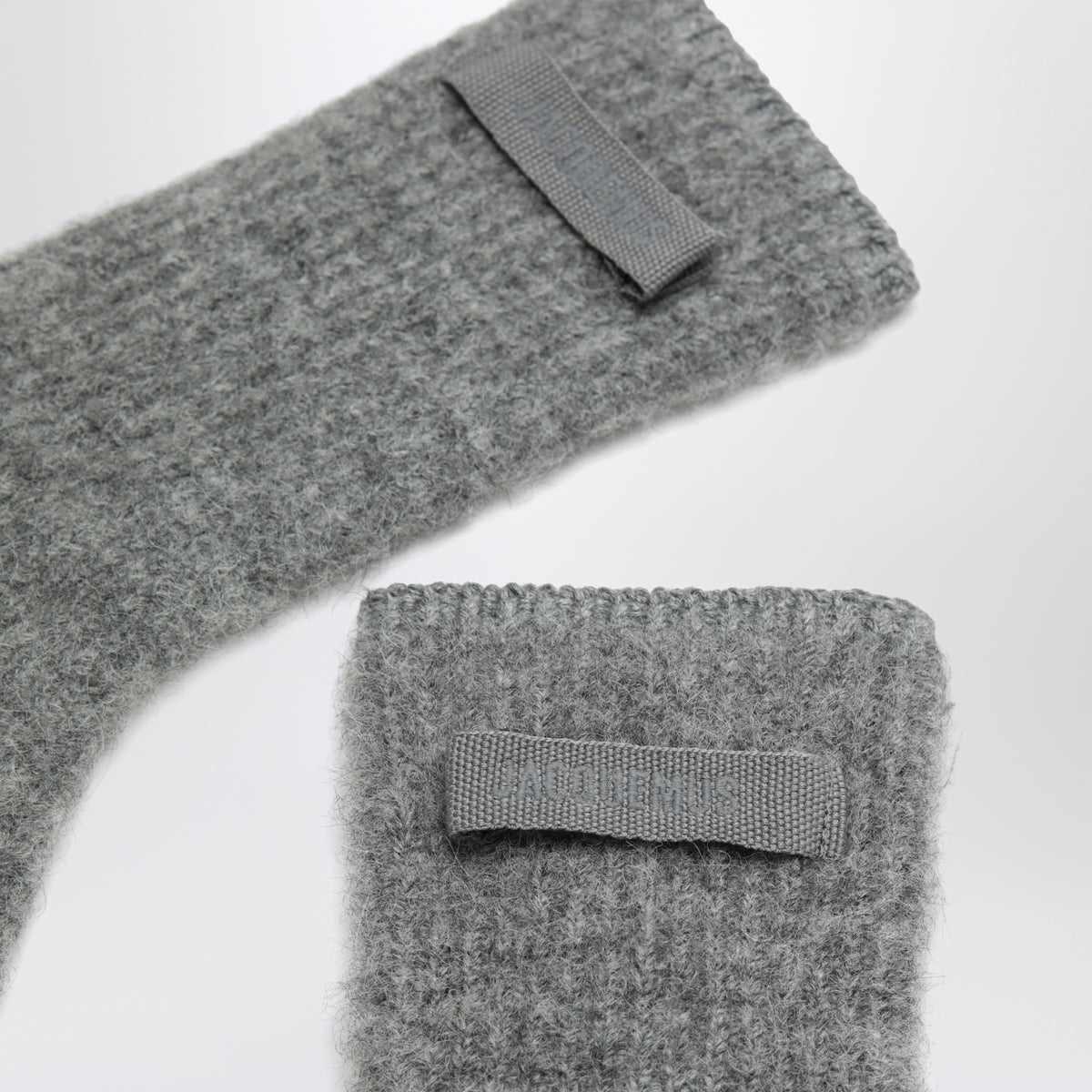 Dark grey Gros Grain gloves in alpaca blend
