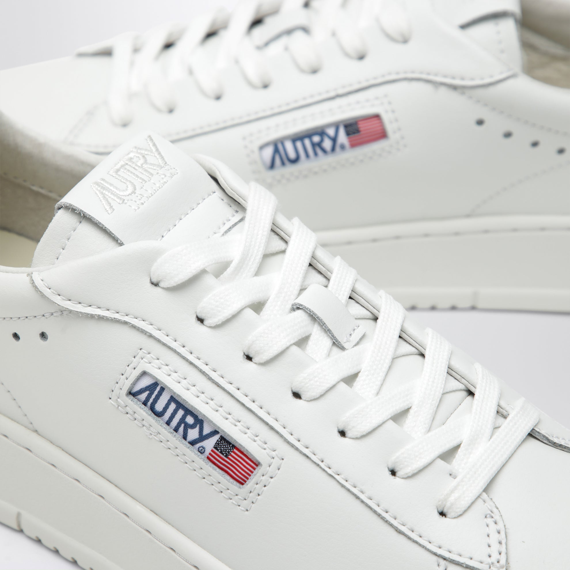 Baskets basses Dallas Low en cuir blanc