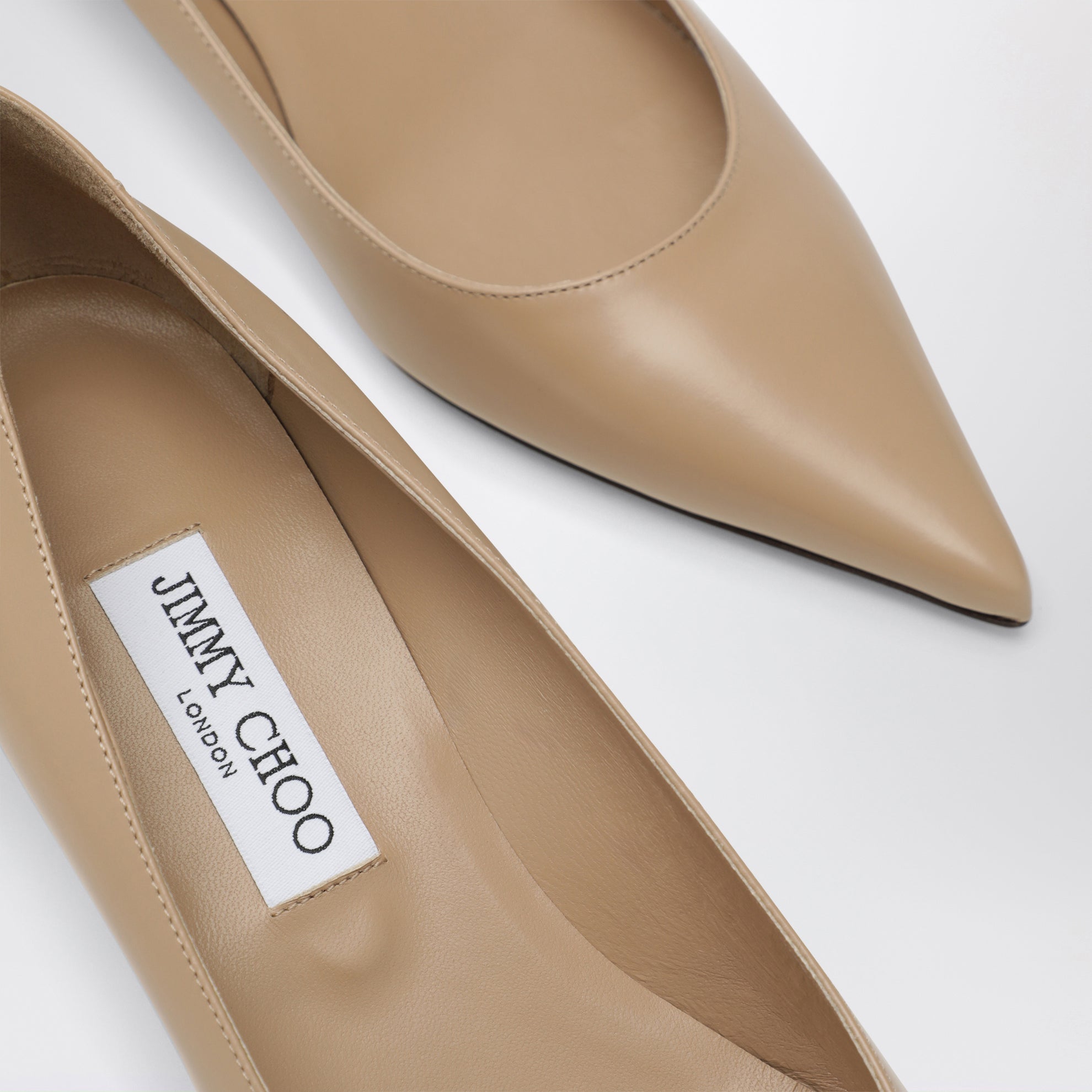 Amelia 35 pumps in Chai beige leather