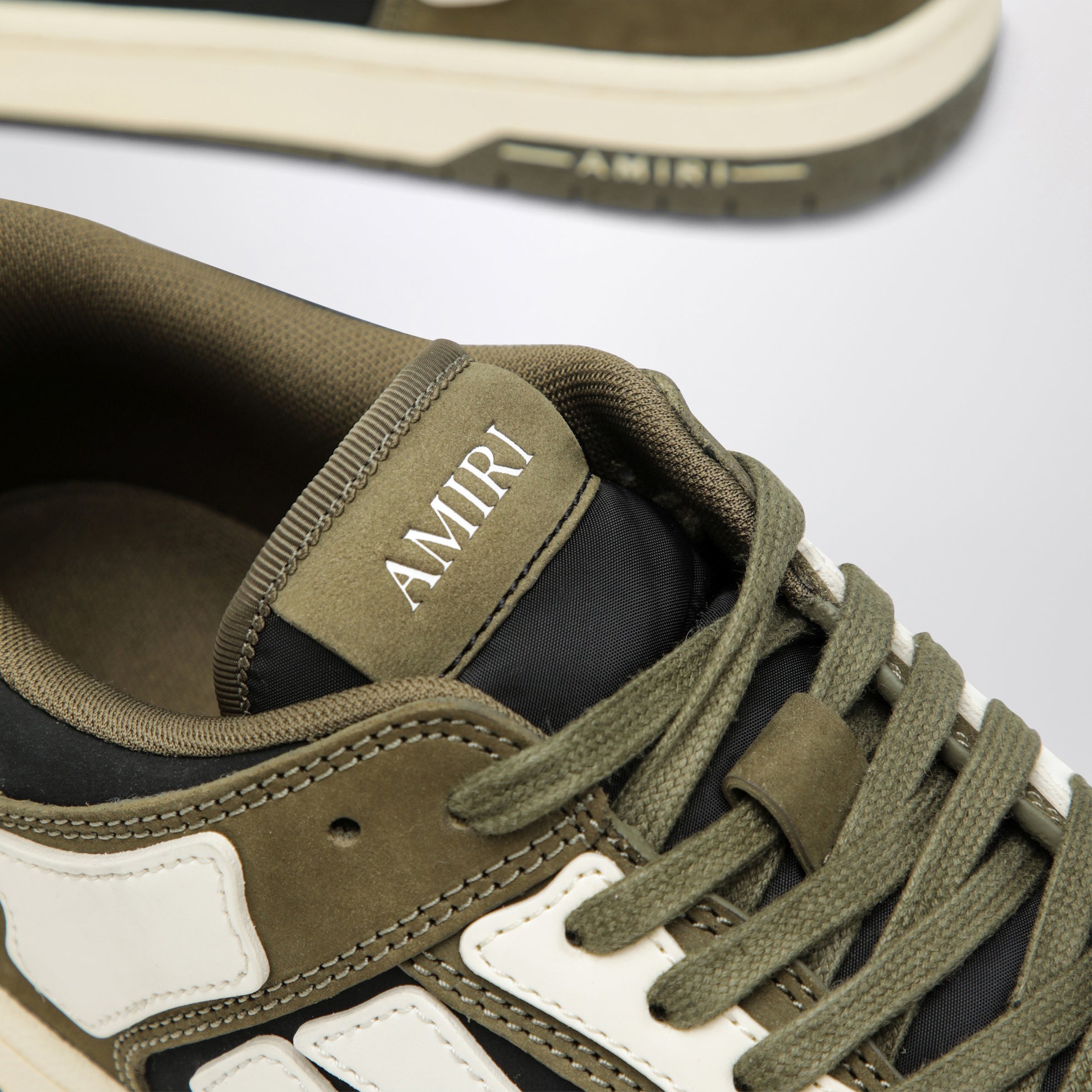 Sneaker Skel Top Low nera/verde militare/bianca