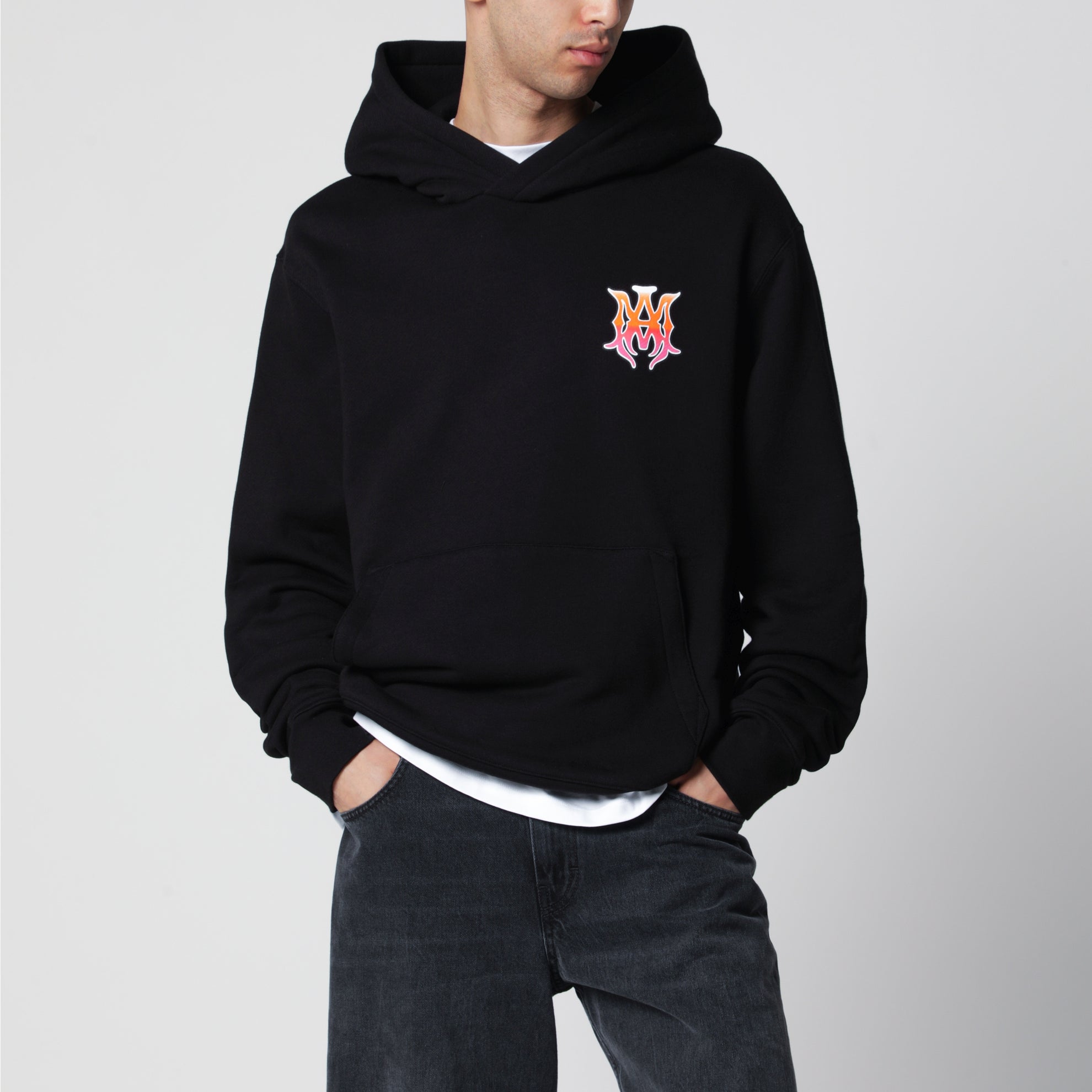 Felpa con cappuccio nera con logo