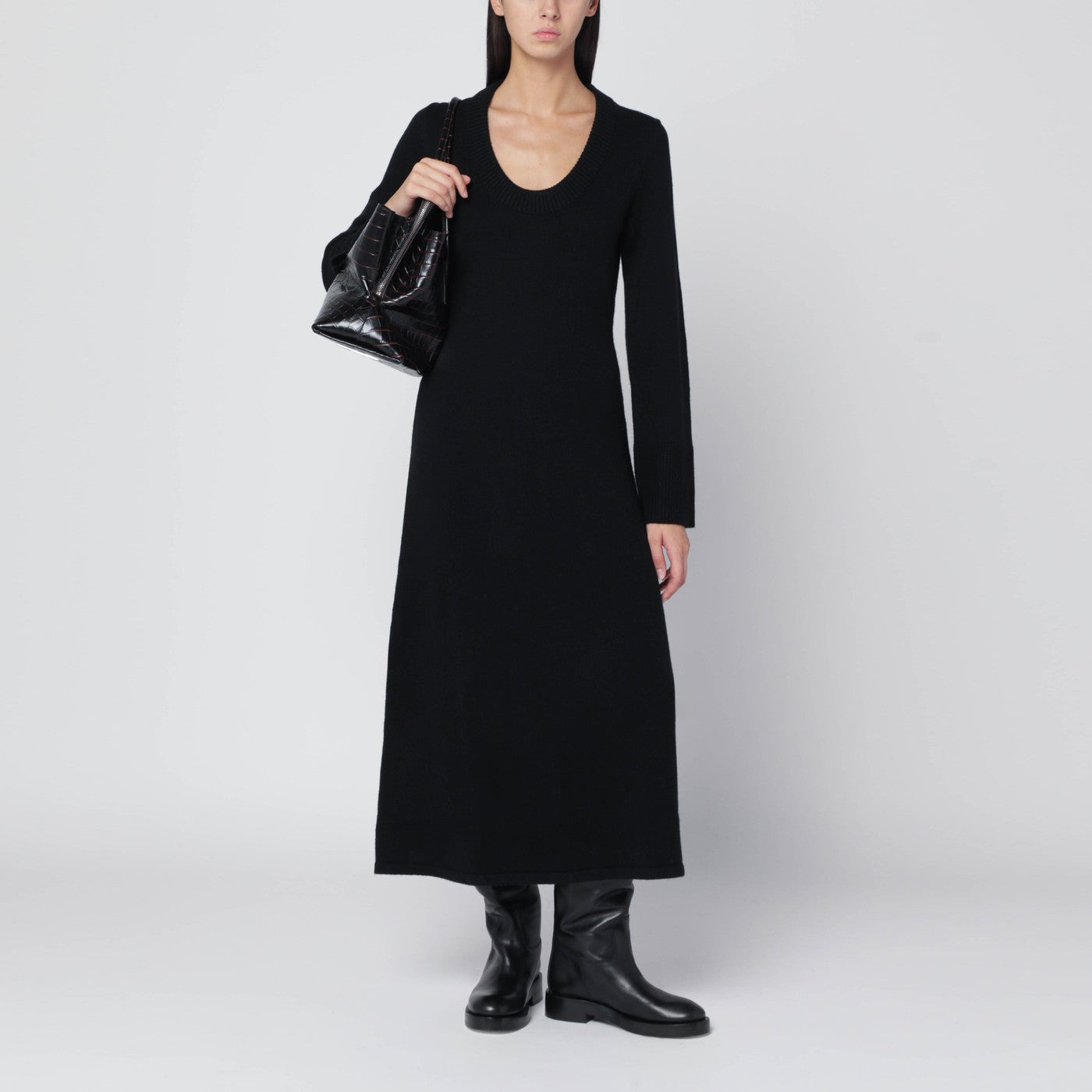 Abito lungo Ari nero in maglia