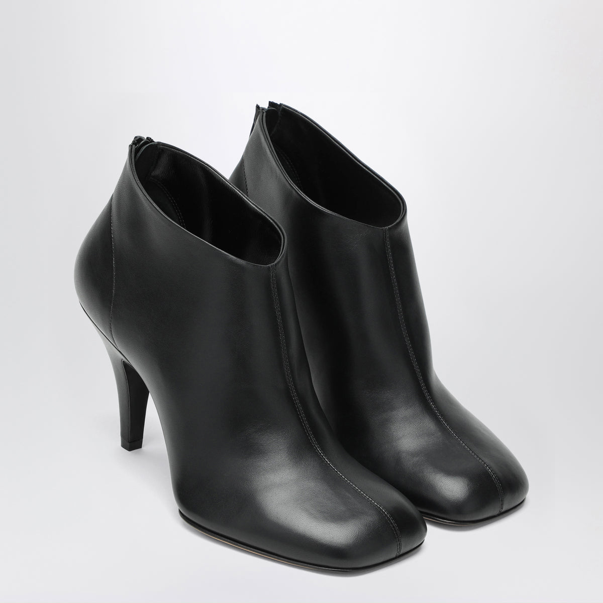 Soft Stiefeletten aus schwarzem Leder