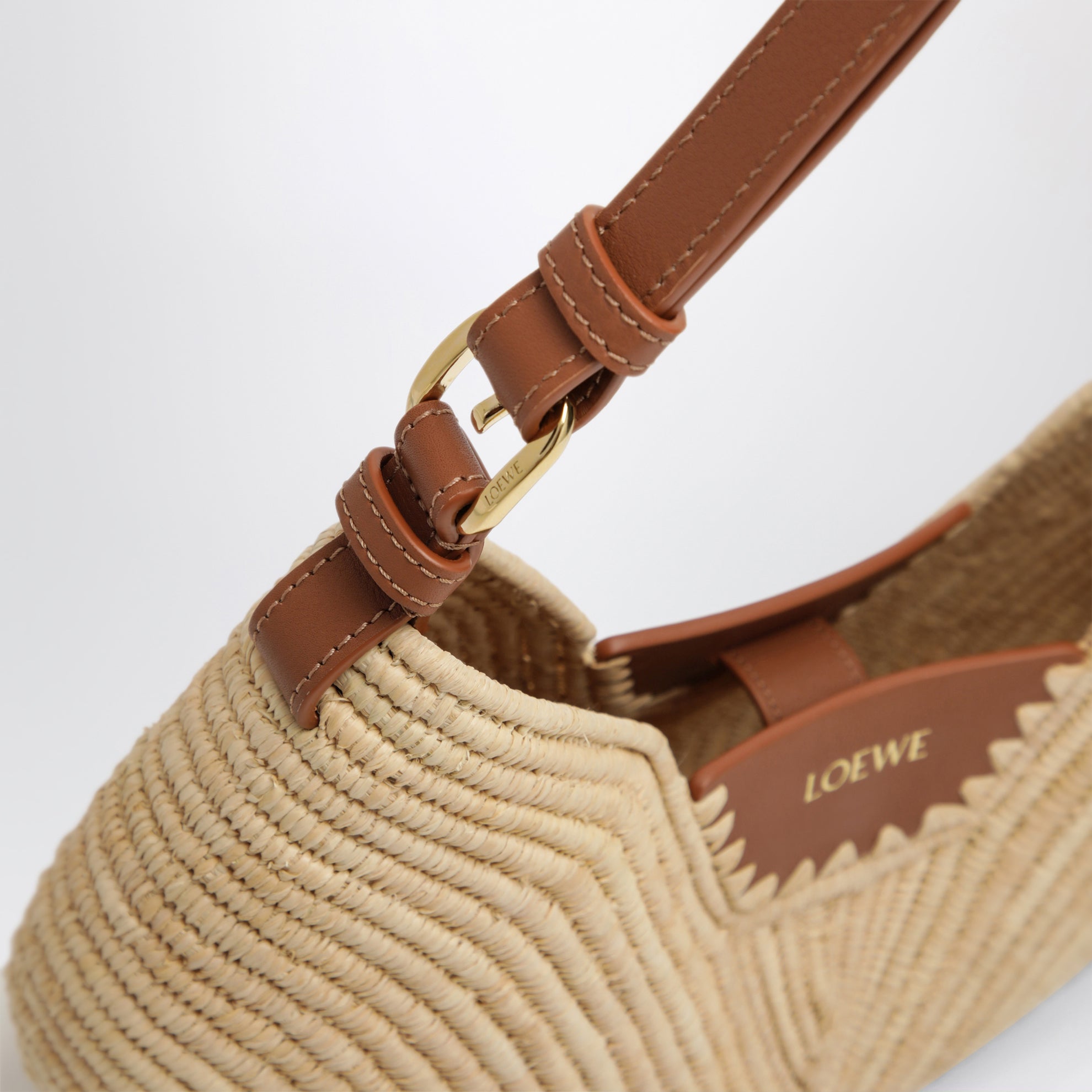 Borsa Swing media in rafia e vitello naturale