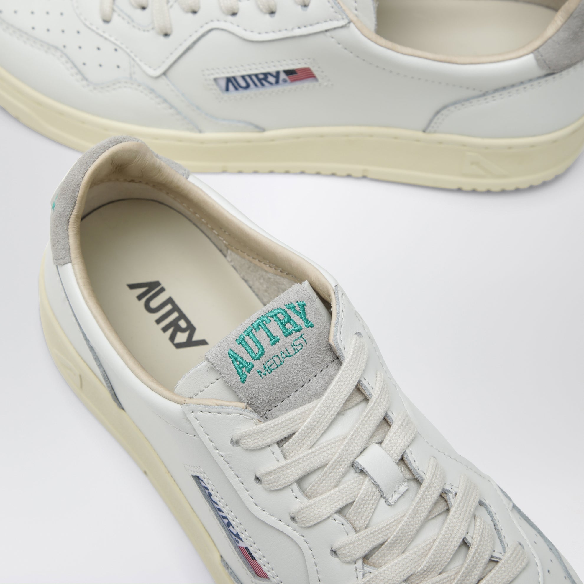 Medalist Low sneakers in white/cloud grey leather and suede