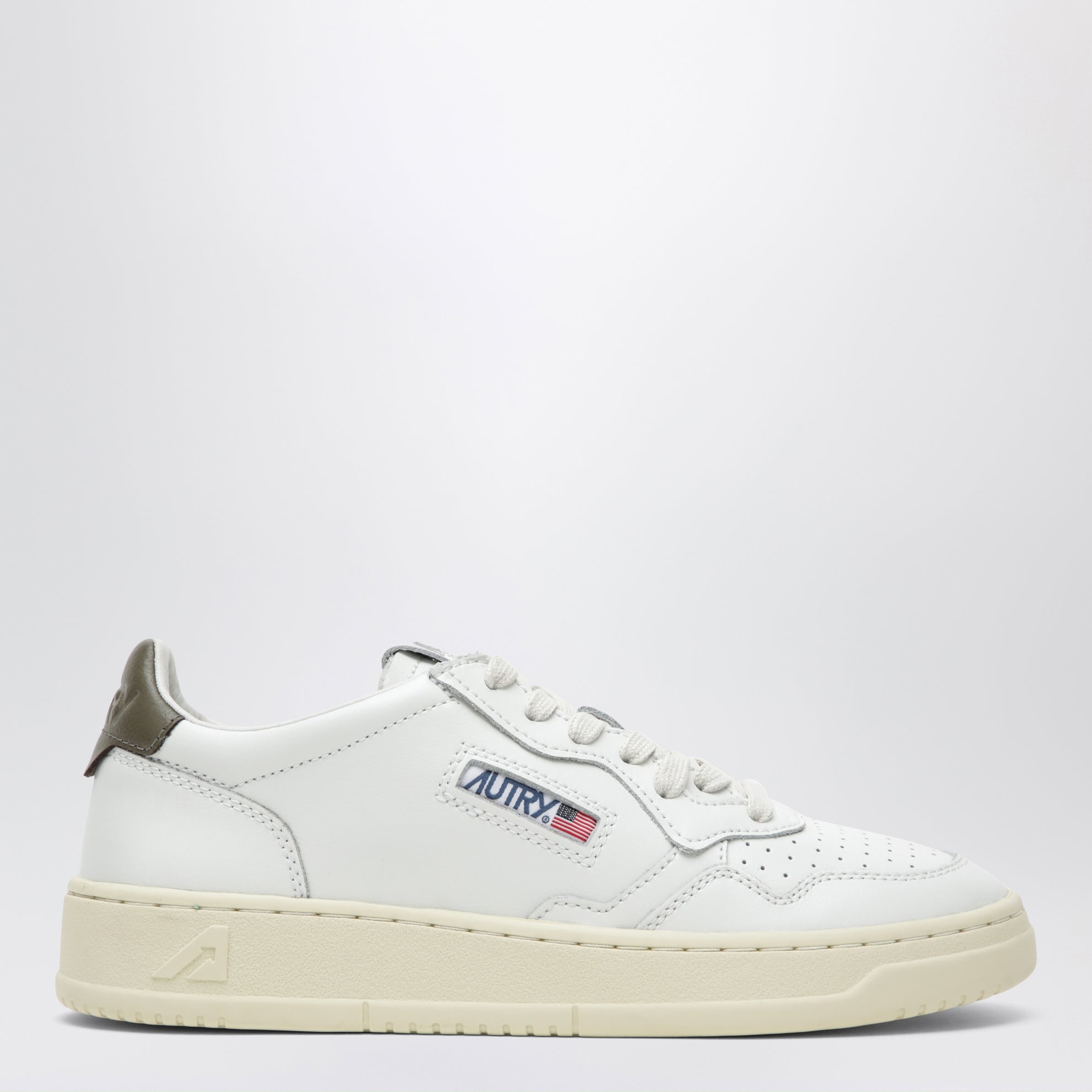 Medalist Low Sneaker aus weißem/choco Leder