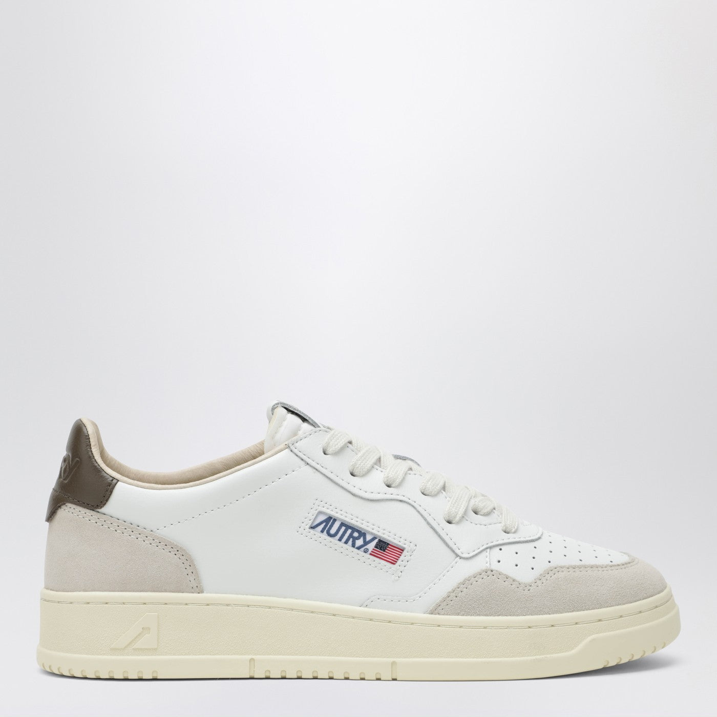 Medalist sneakers in white and khaki leather and suede