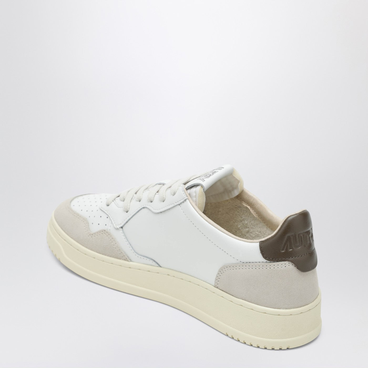 Medalist sneakers in white and khaki leather and suede