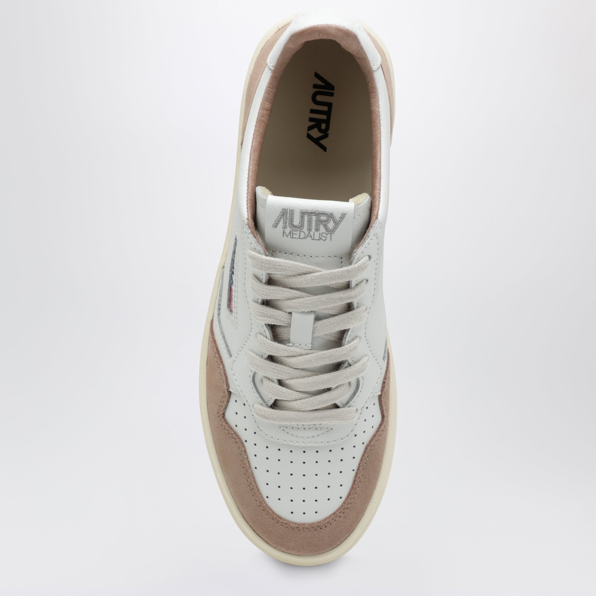 Medalist Low sneakers in white leather and cinnamon pink suede