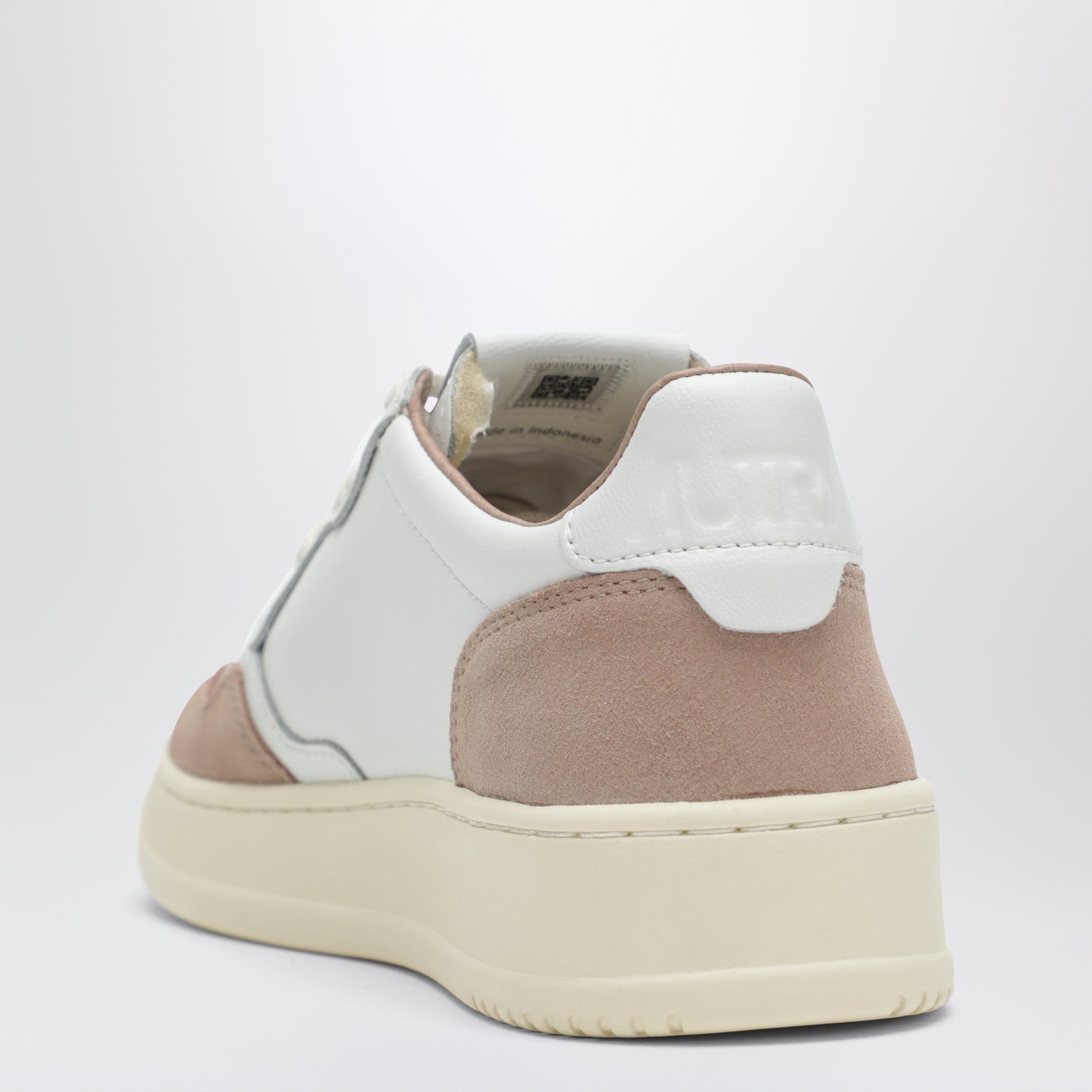 Medalist Low sneakers in white leather and cinnamon pink suede