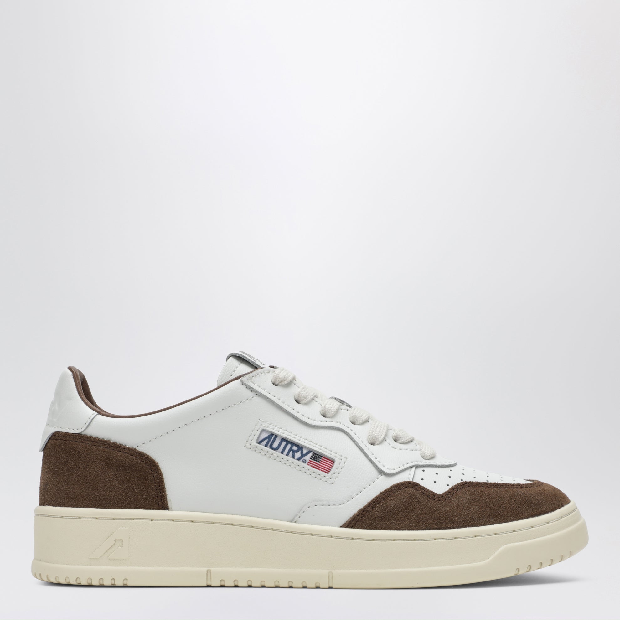 Medalist Low sneakers in white leather and tundra suede