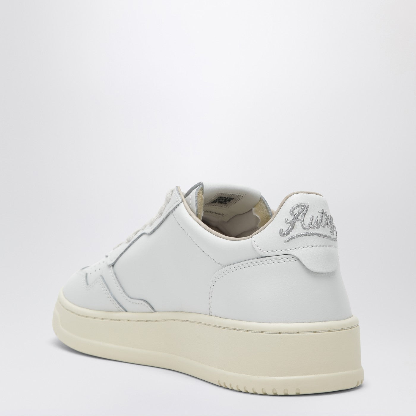 Medalist Low sneakers in white leather with shell detail