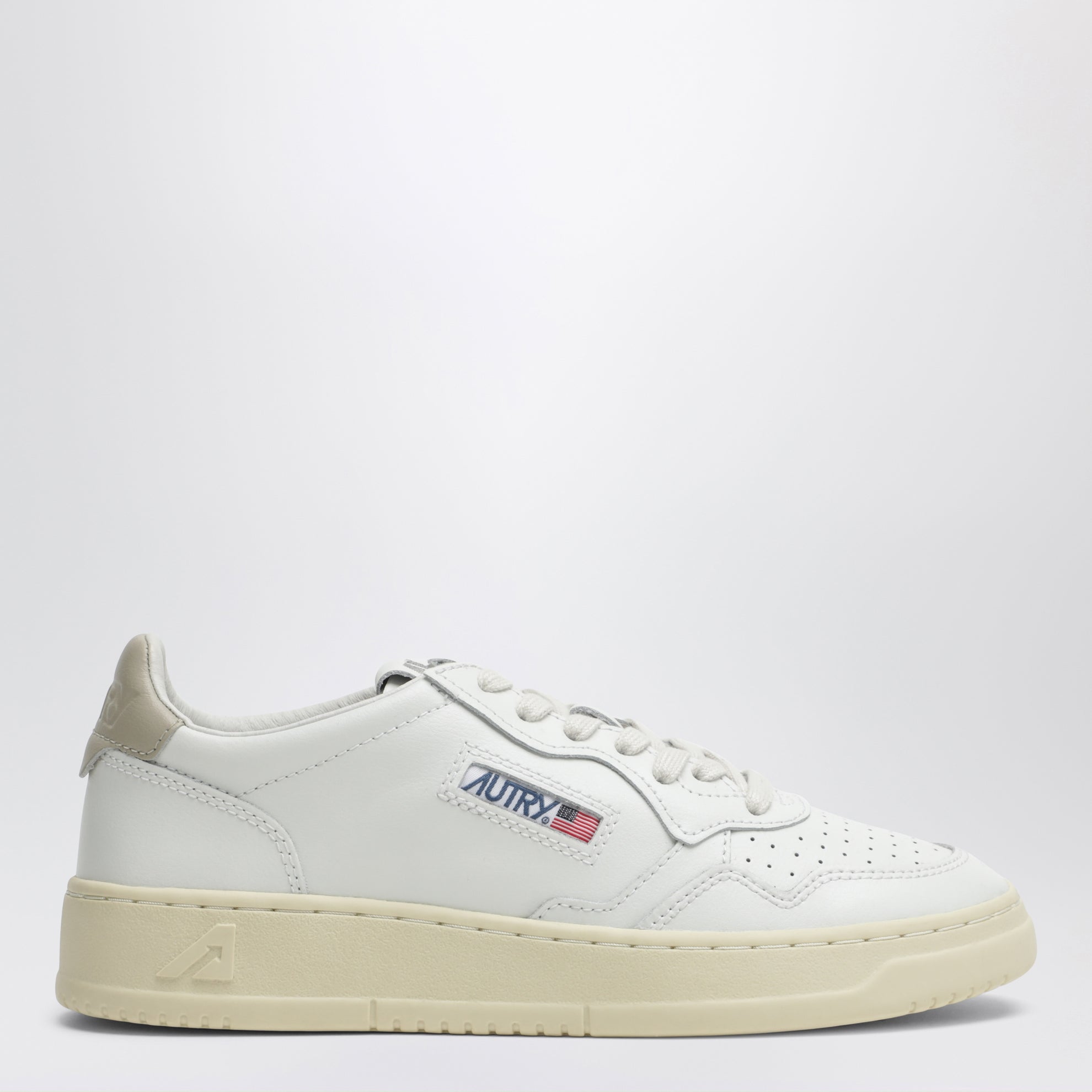 Sneakers Medalist Low en cuir blanc/Feather Gray