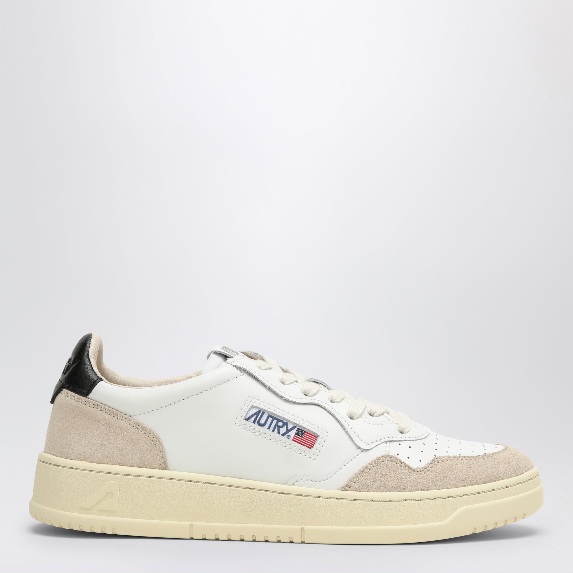 Sneakers Medalist Low in white/black leather