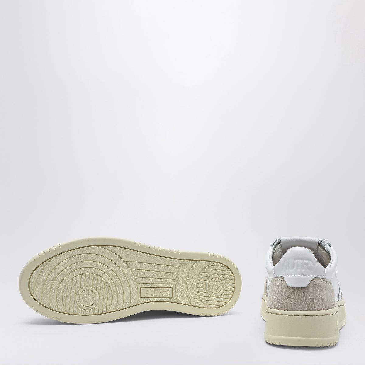 Sneakers Medalist Low blanches en cuir et daim