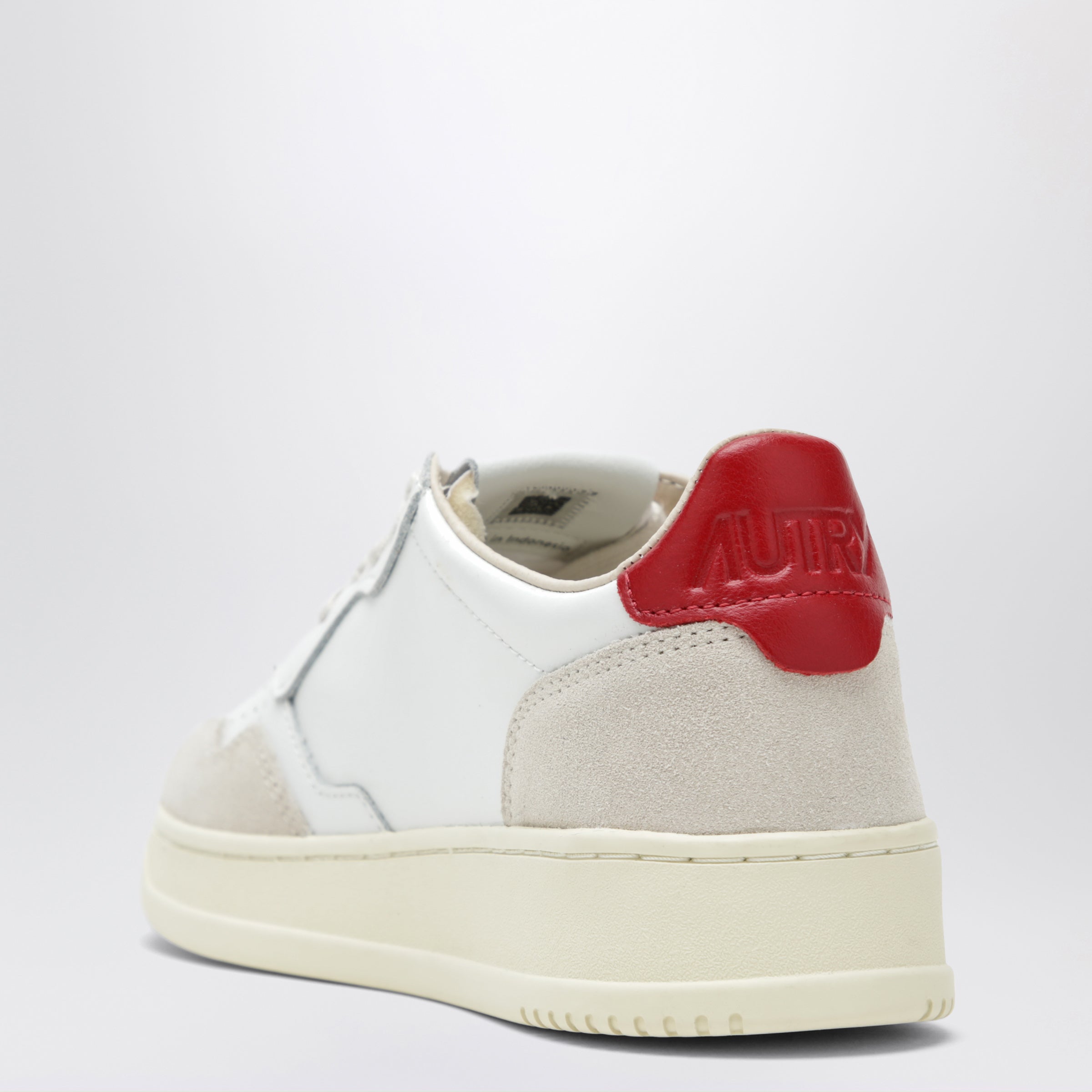 AUTRY Medalist Low sneakers in white/red leather and suede