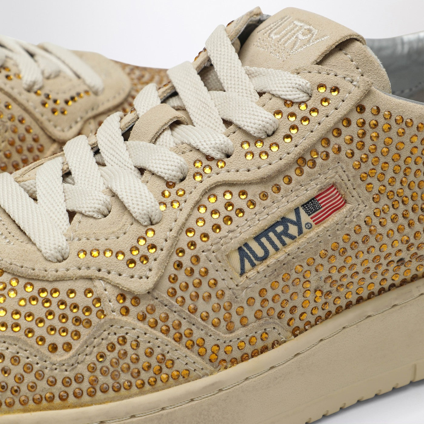 Sneakers Medalist Crystals in bronze
