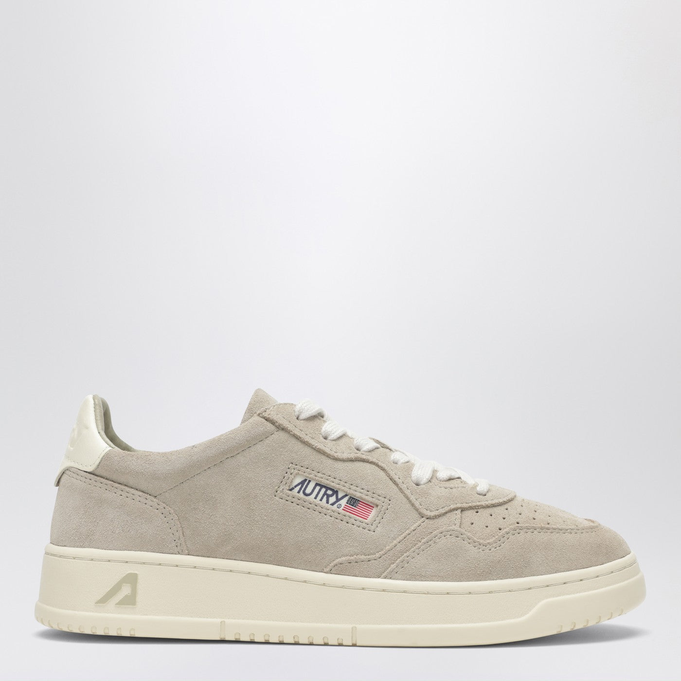 Medalist Low Sneakers in taupe suede