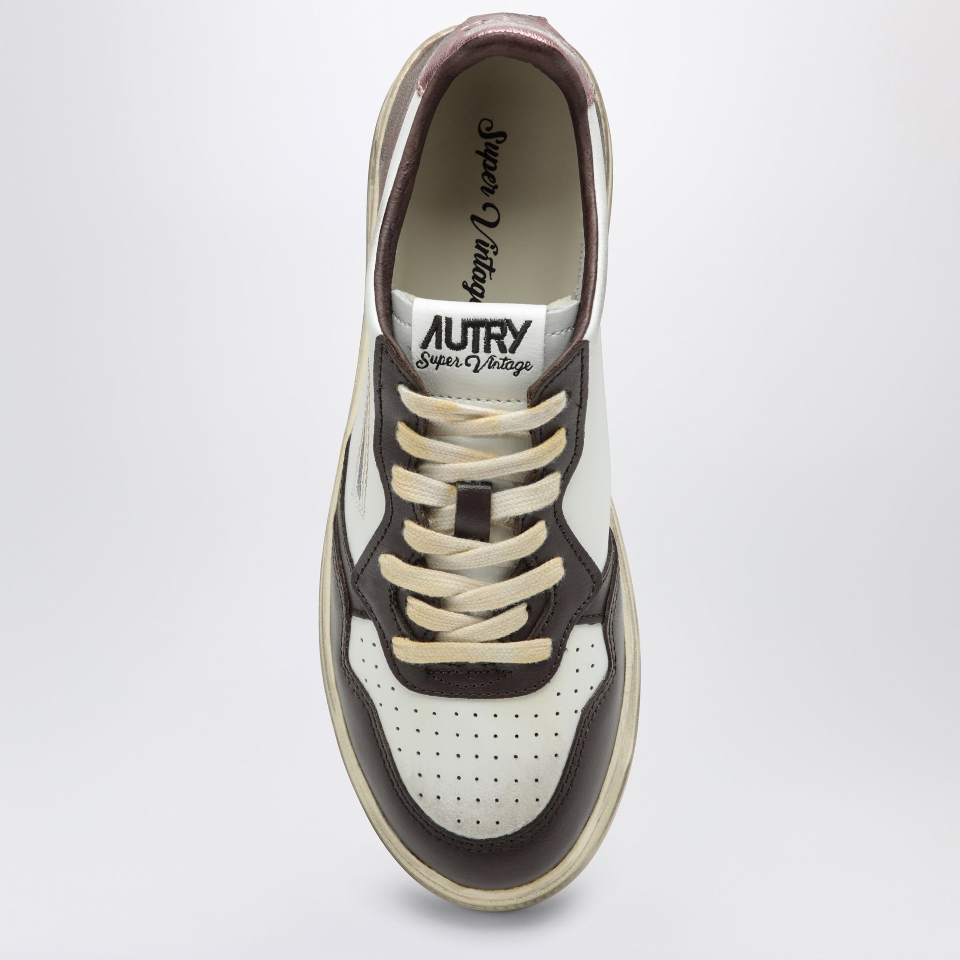 Sneakers Medalist Low White/Hot Fudge/Peony