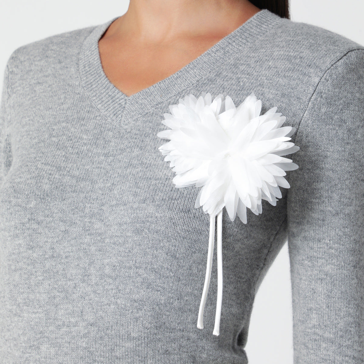 Gray wool sweater with flower