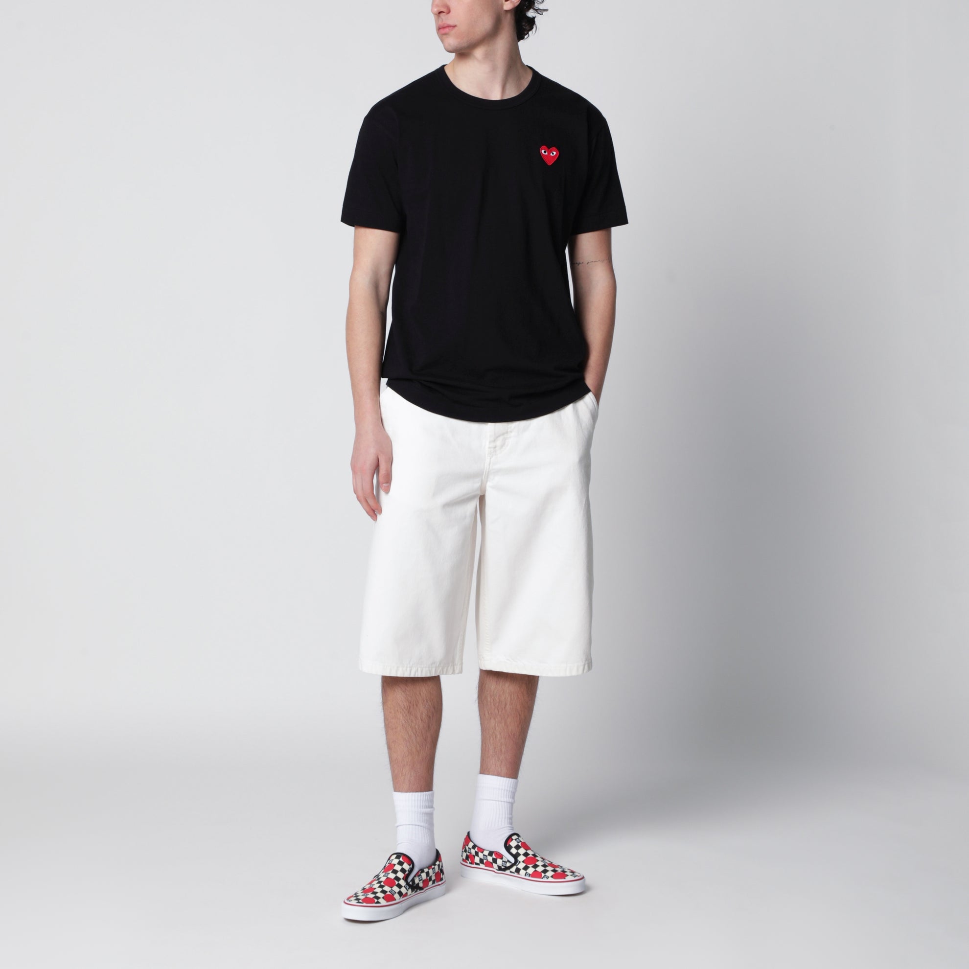 Schwarzes Baumwoll-T-Shirt