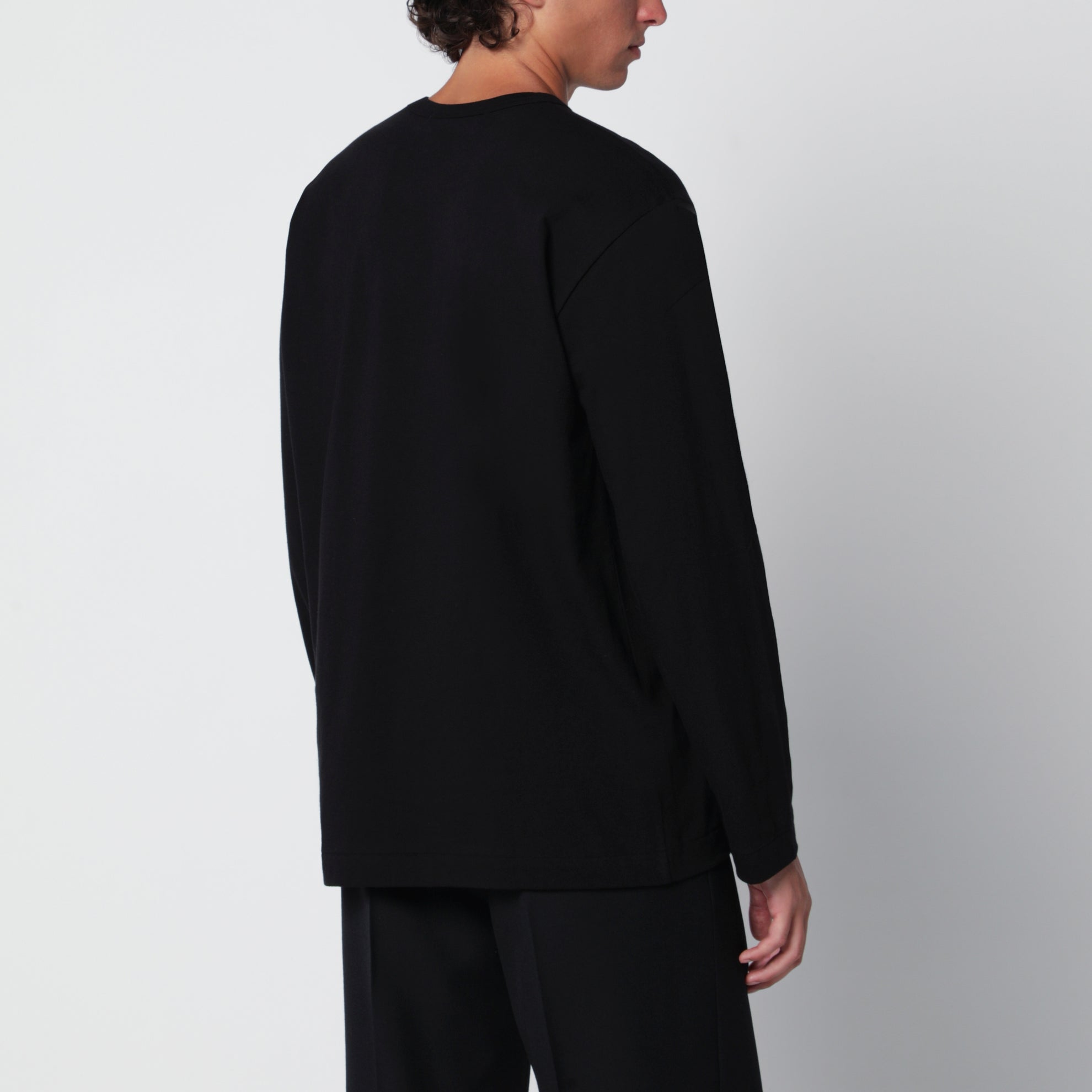 Schwarzes Baumwoll-Langarmshirt