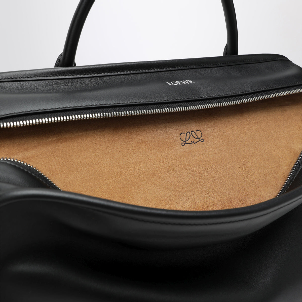 Amazona 180 XL black calfskin bag