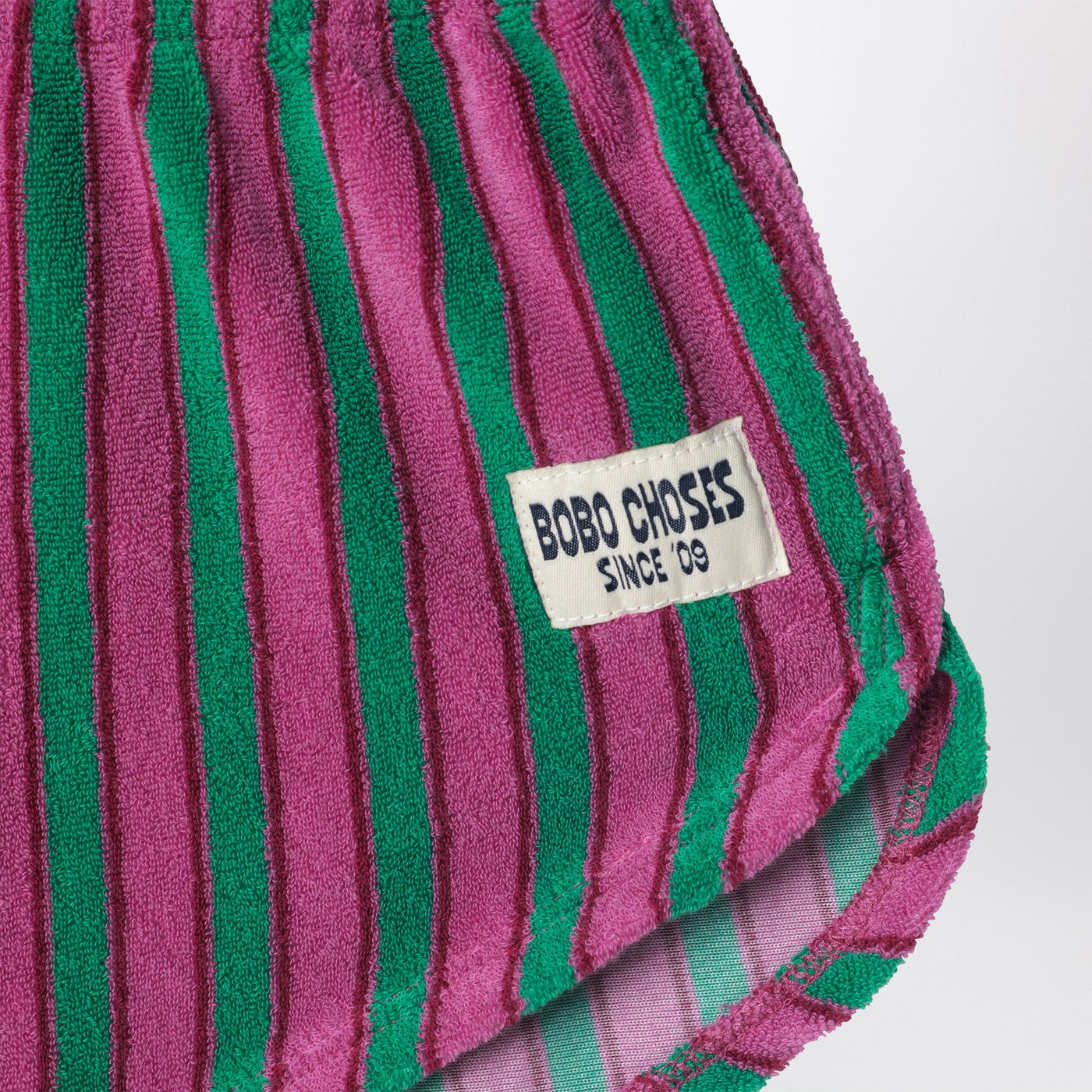 Bobo Choses Shorts aus gestreiftem Frottee